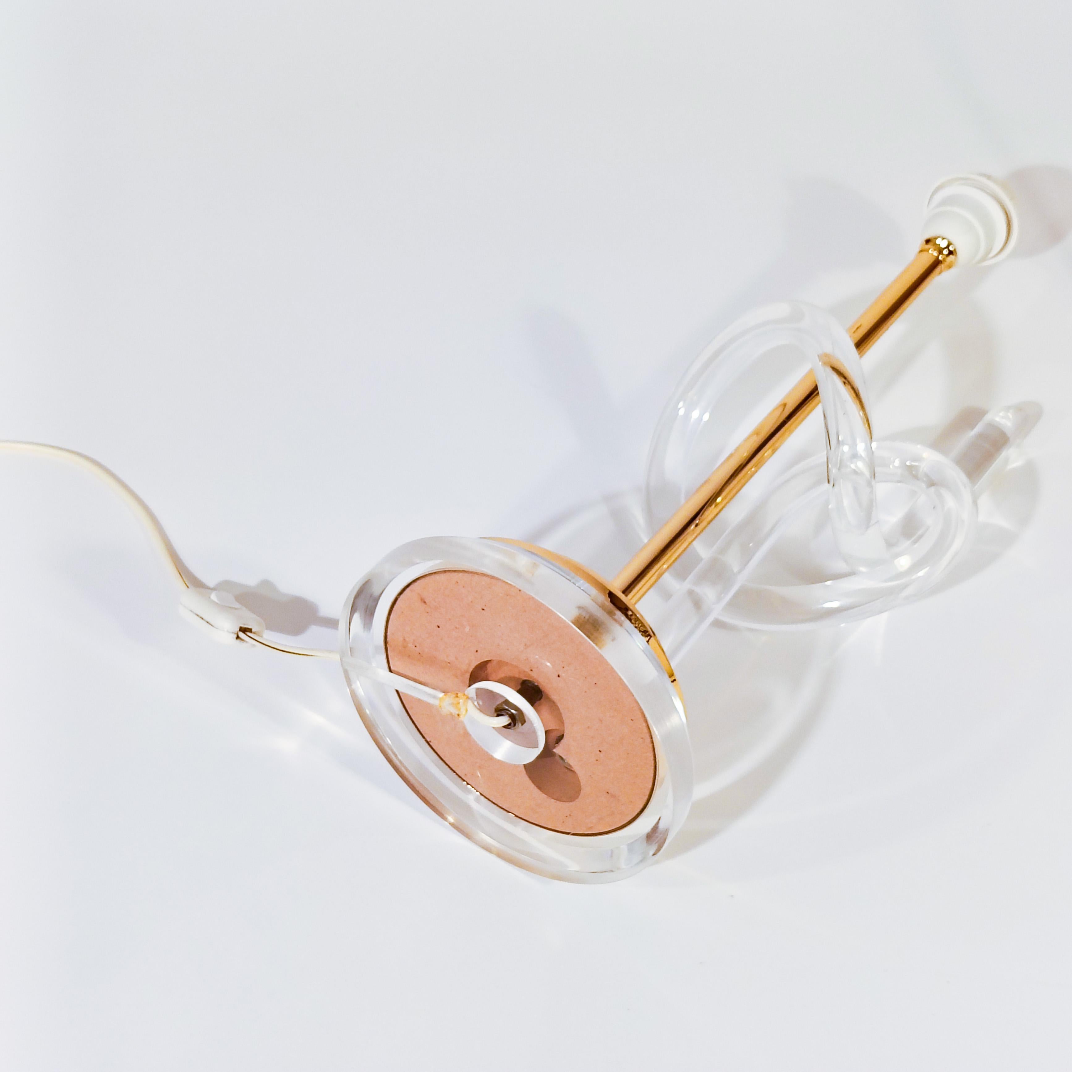 Dorothy Thorpe. Lucite table lamp by Elaine Bscheider, USA, 1970s For Sale 7