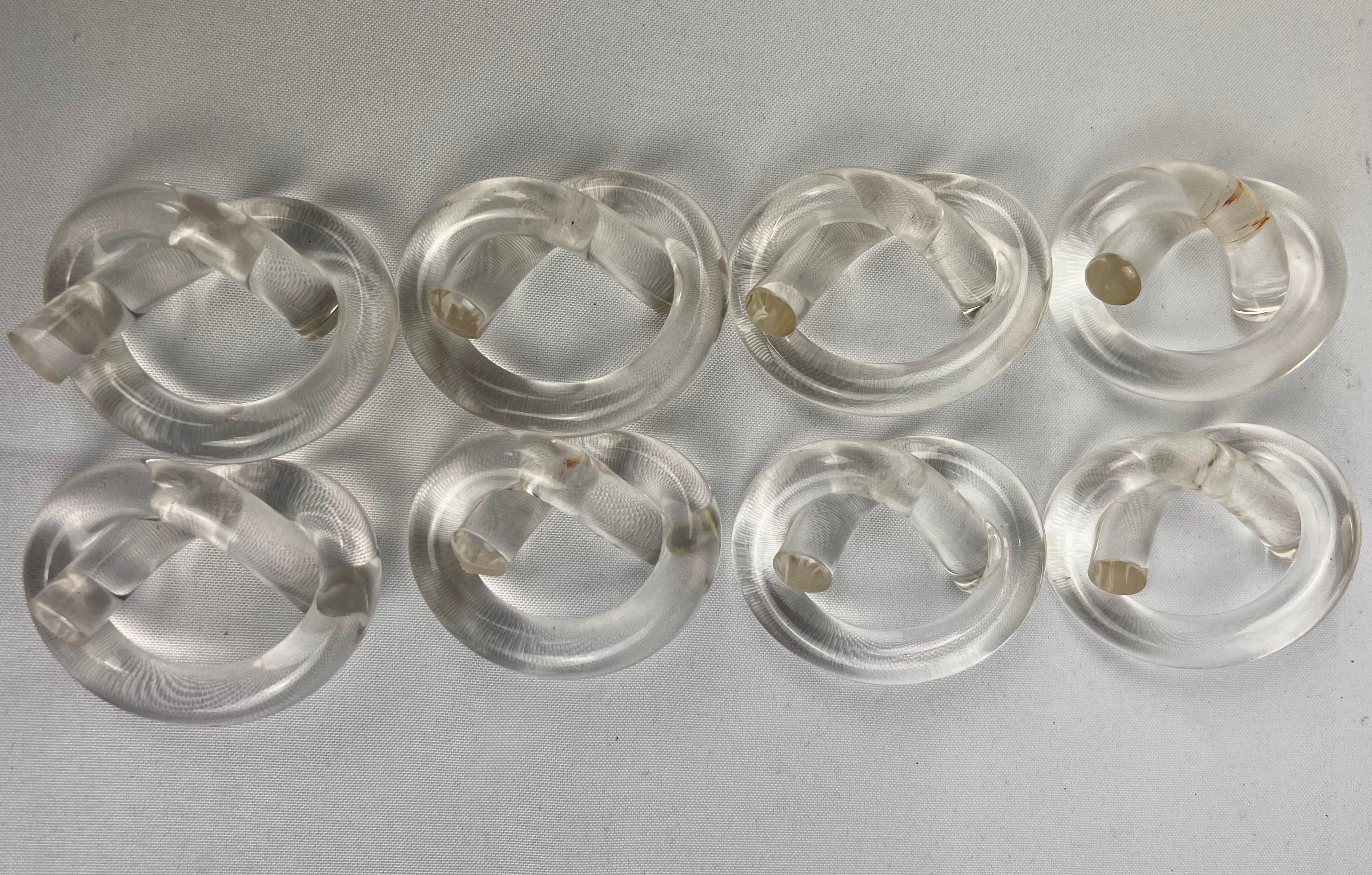 Mid-Century Modern Clear Lucite Naplin Rings by Dorothy Thorpe-Set of 8 In Good Condition In West Palm Beach, FL