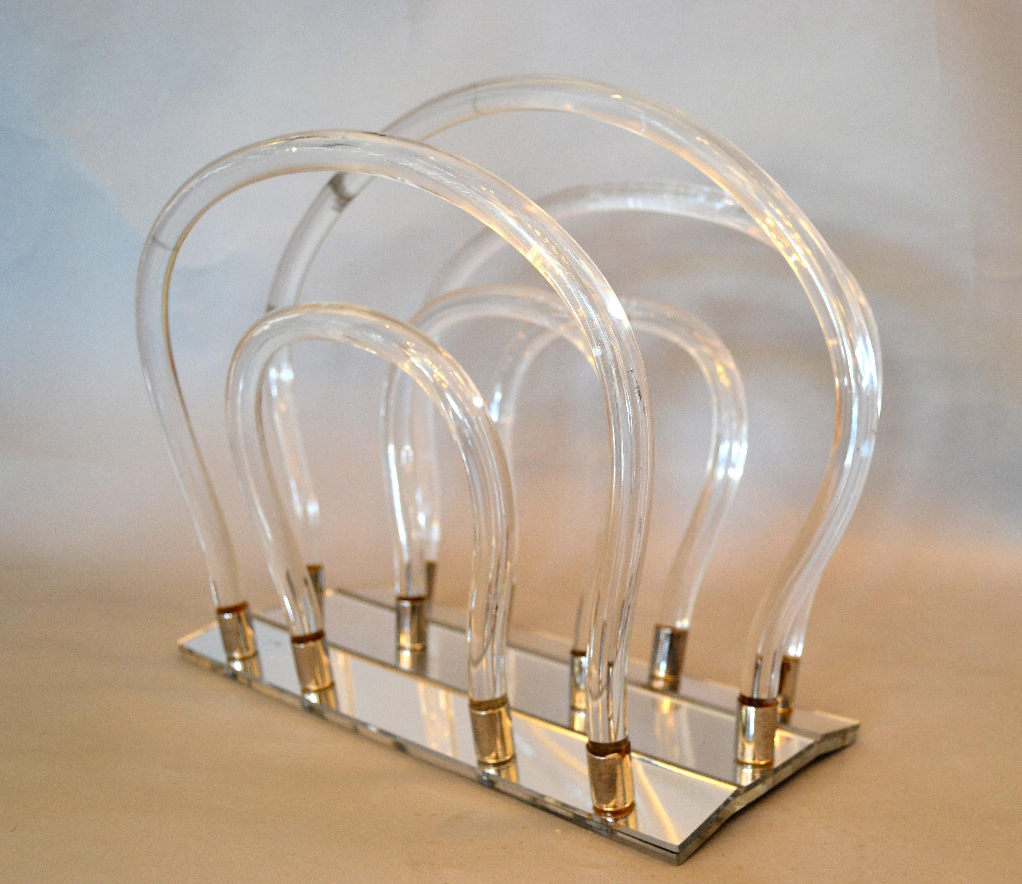 Dorothy Thorpe Mid-Century Modern Magazine Rack Mirrored Glass, Lucite & Chrome 5