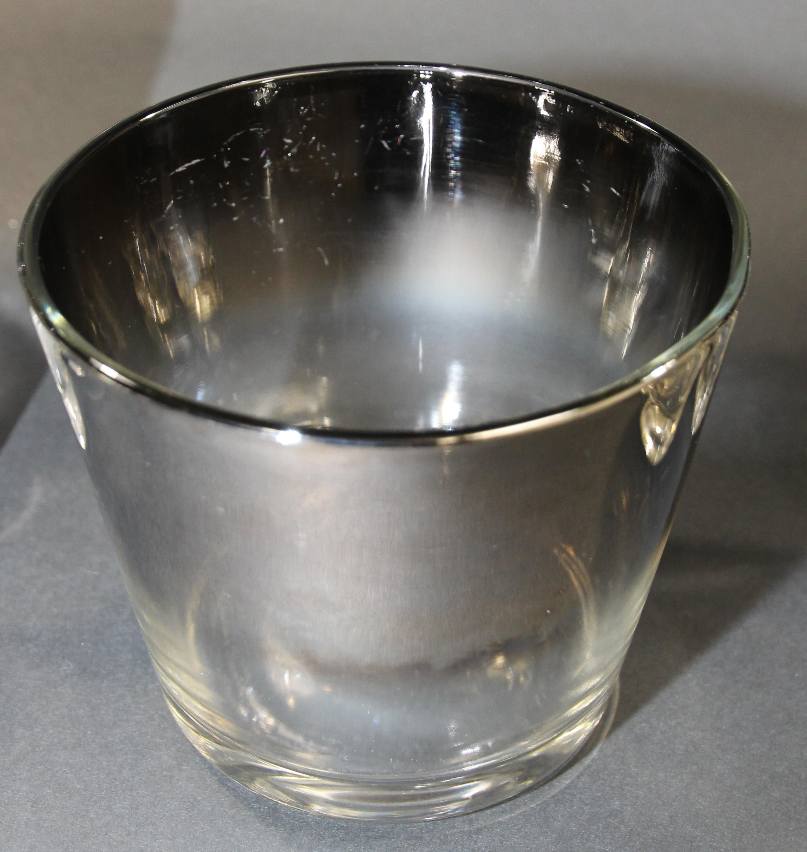 20th Century Dorothy Thorpe Mid-Century Silver Fade Cocktail Barware Glasses and Ice Bucket For Sale