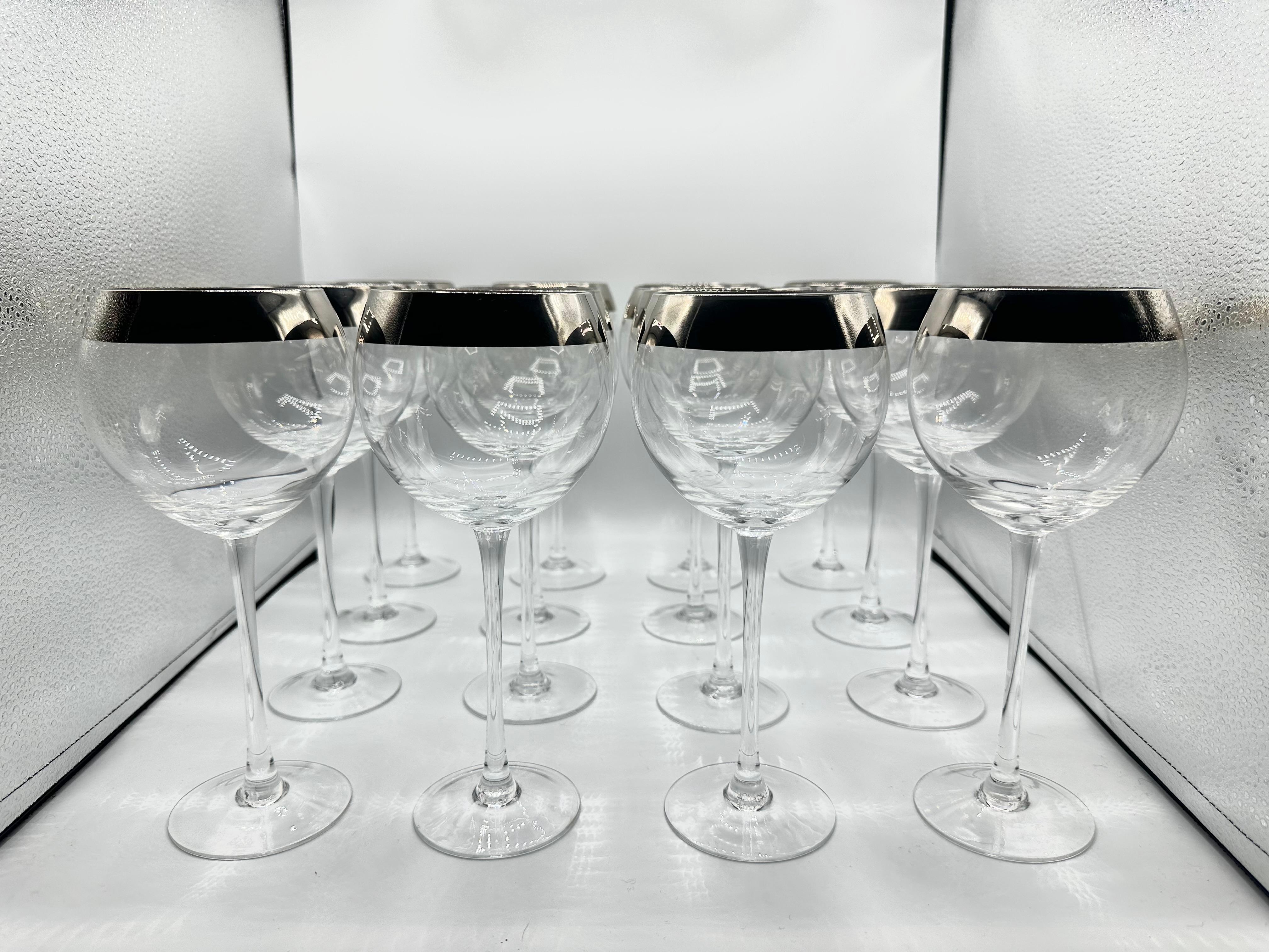 Mid-Century Modern Dorothy Thorpe Platinum Rimmed Wine Glasses set of 16 For Sale