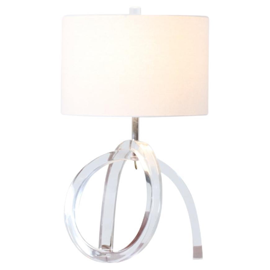 Dorothy Thorpe “Pretzel” Lucite Table Lamp For Sale