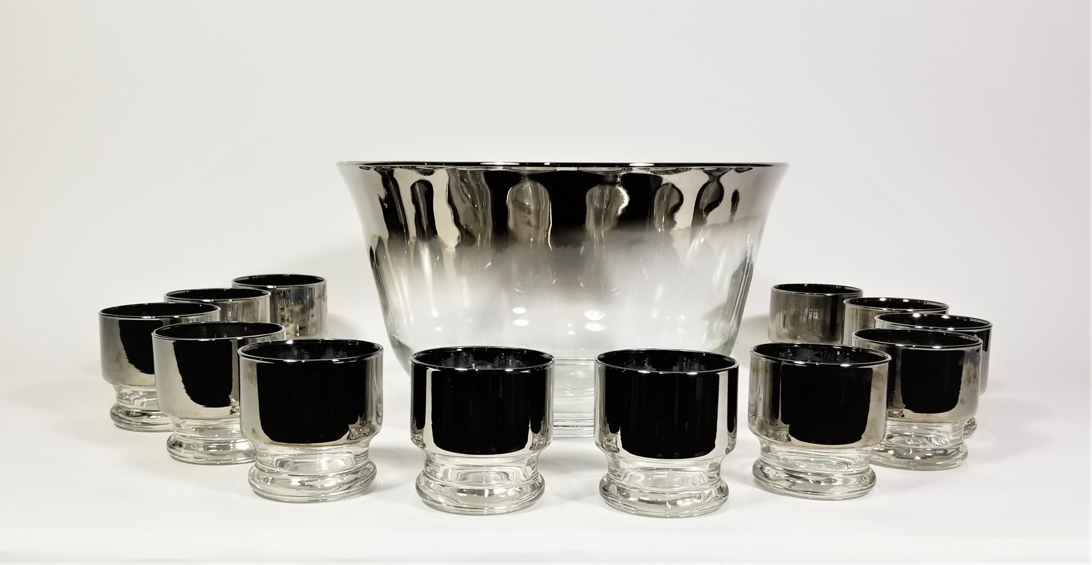 Dorothy Thorpe Punch Bowl Set Mid Century 1960s Glassware Barware Set of 12 For Sale 7