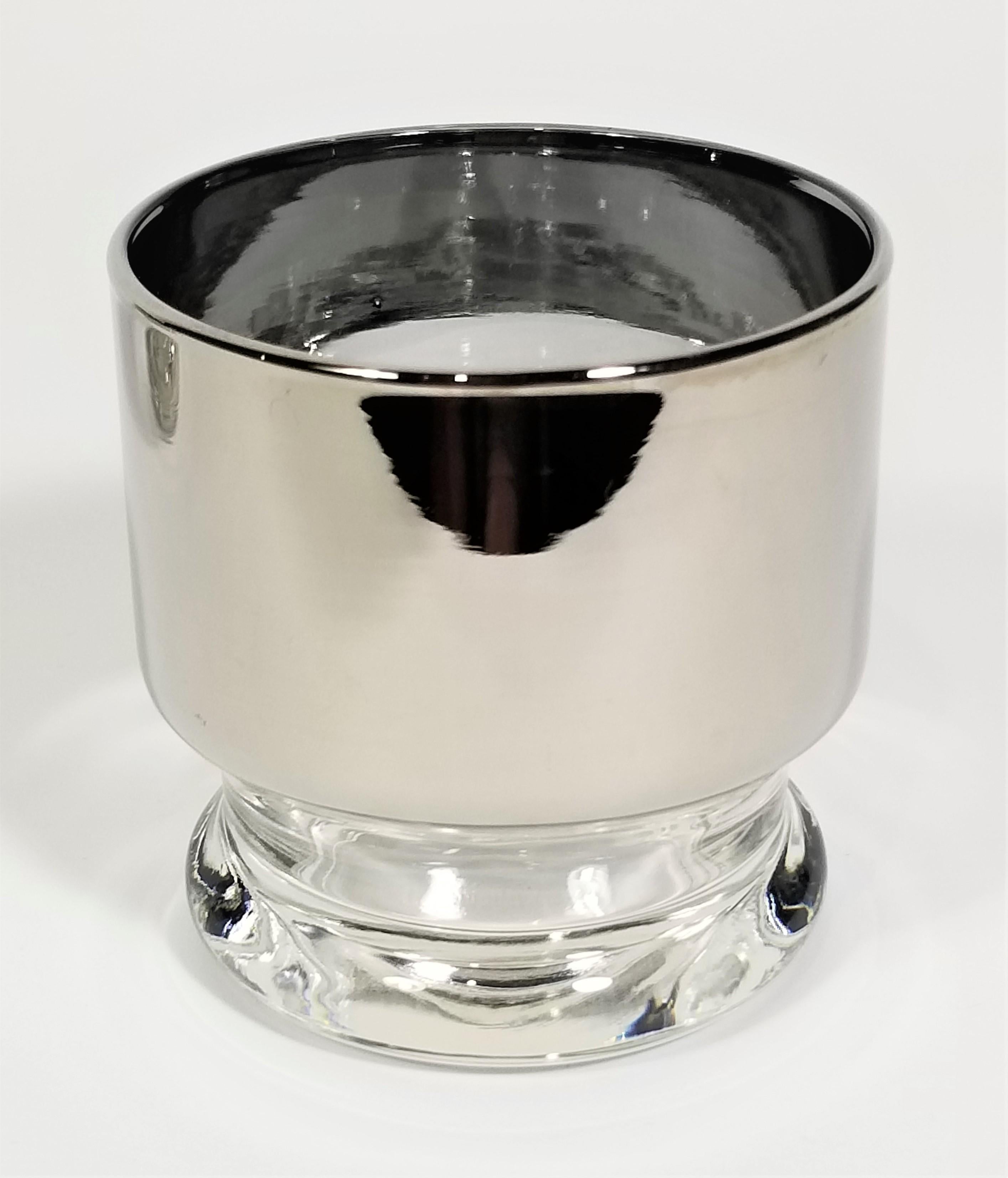 Dorothy Thorpe Punch Bowl Set Mid Century 1960s Glassware Barware Set of 12 For Sale 1