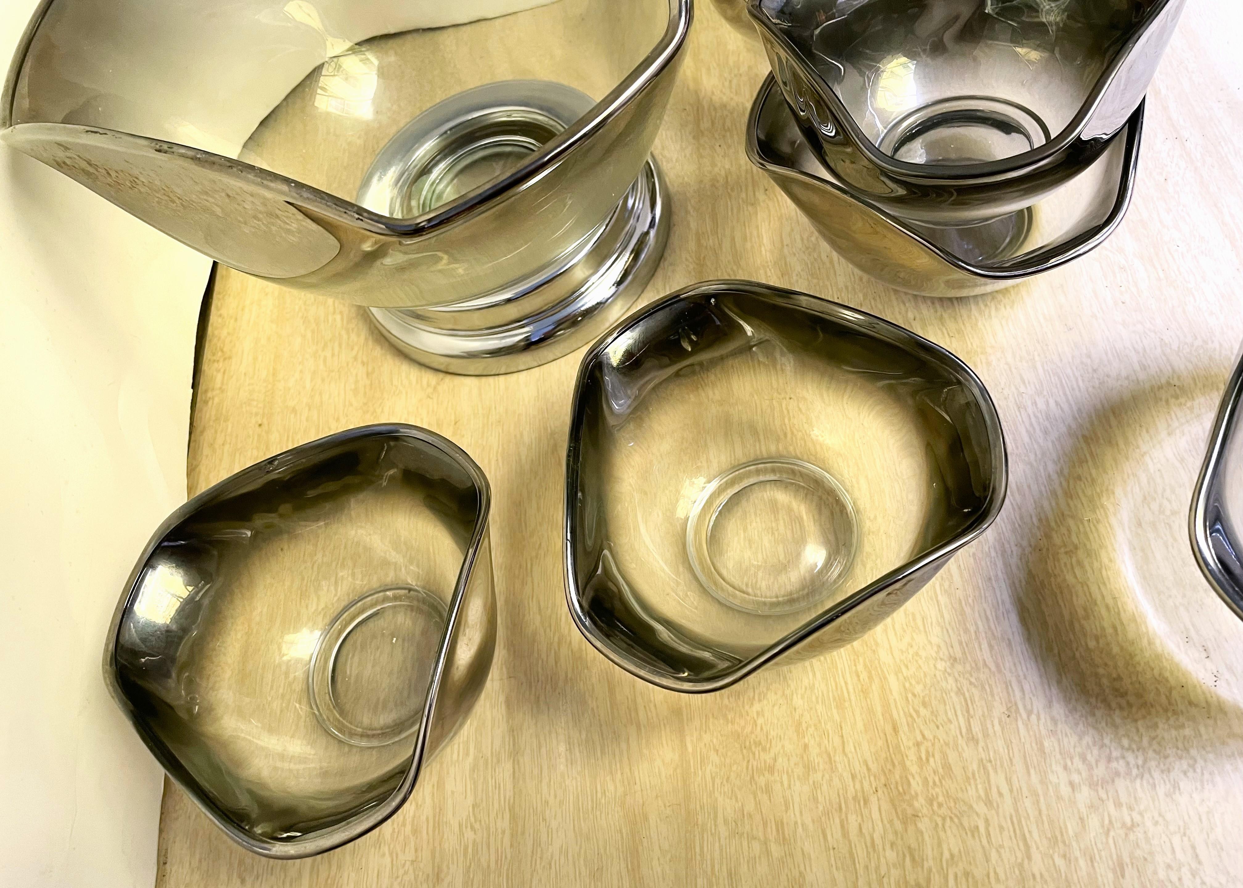 Silver Dorothy Thorpe Queens Vitreon Lusterware Triangular 7 pc Salad Serving Bowls Set For Sale
