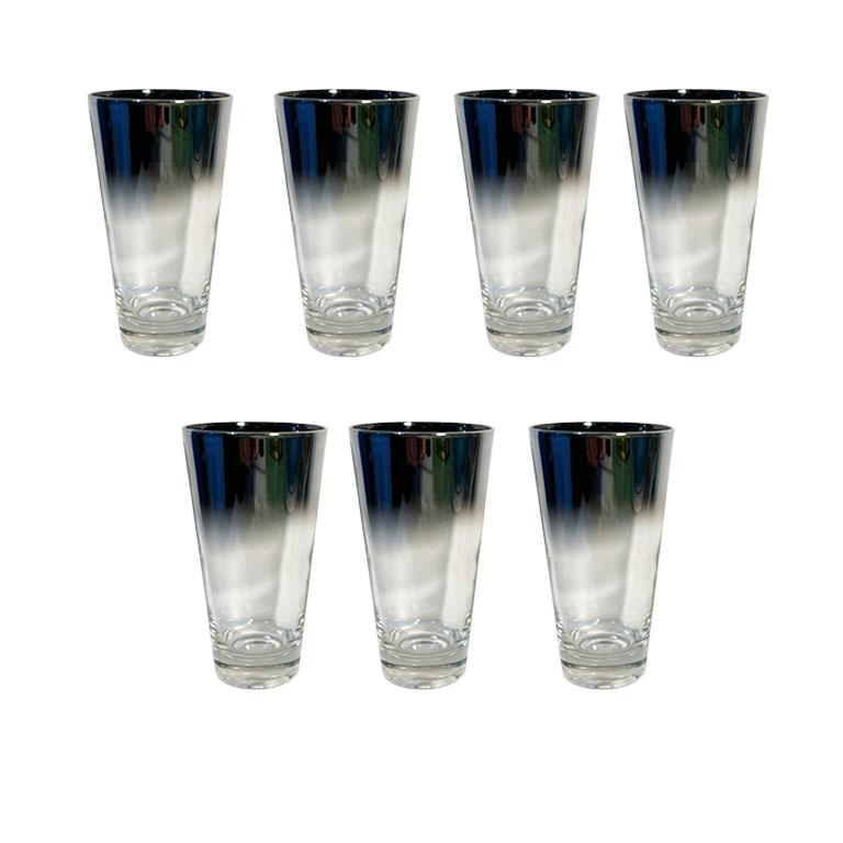20ième siècle Dorothy Thorpe, ensemble de 15 verres à cocktail en céramique lustrée à bandes argentées dégradées en vente