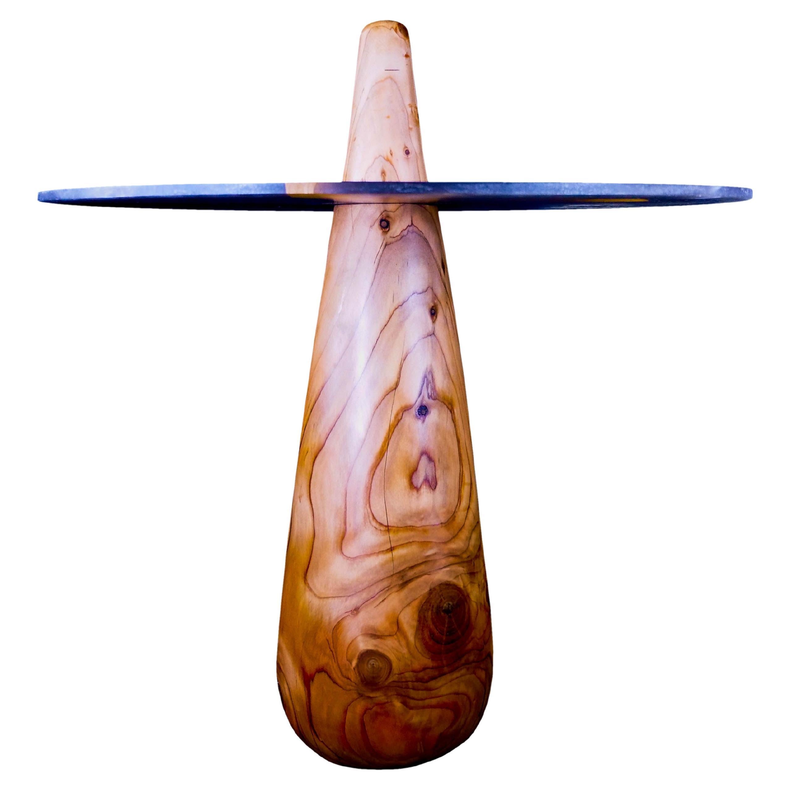 Table Dorsale en cèdre et cerisier par Biome Design