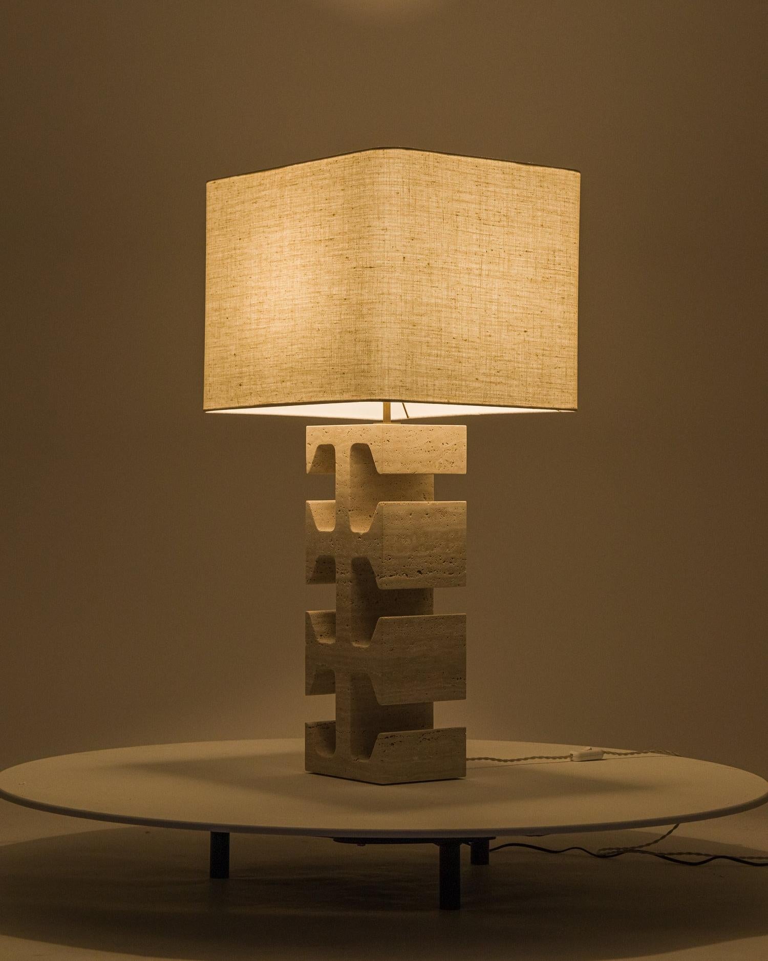Lampada Dorse in travertino In condizioni Nuovo in vendita a PARIS, FR