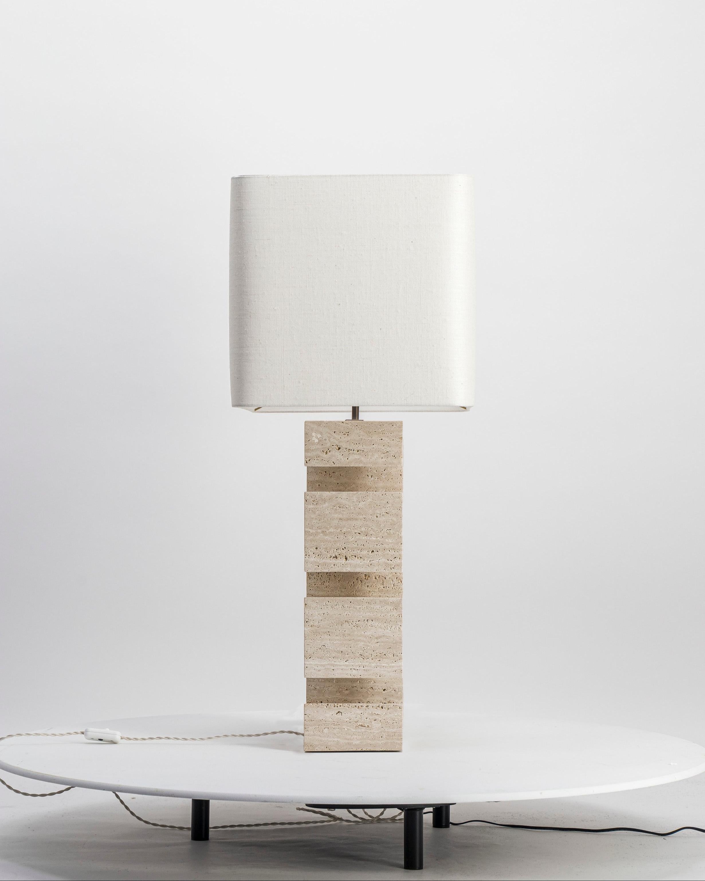Lampada Dorse in travertino in vendita 1