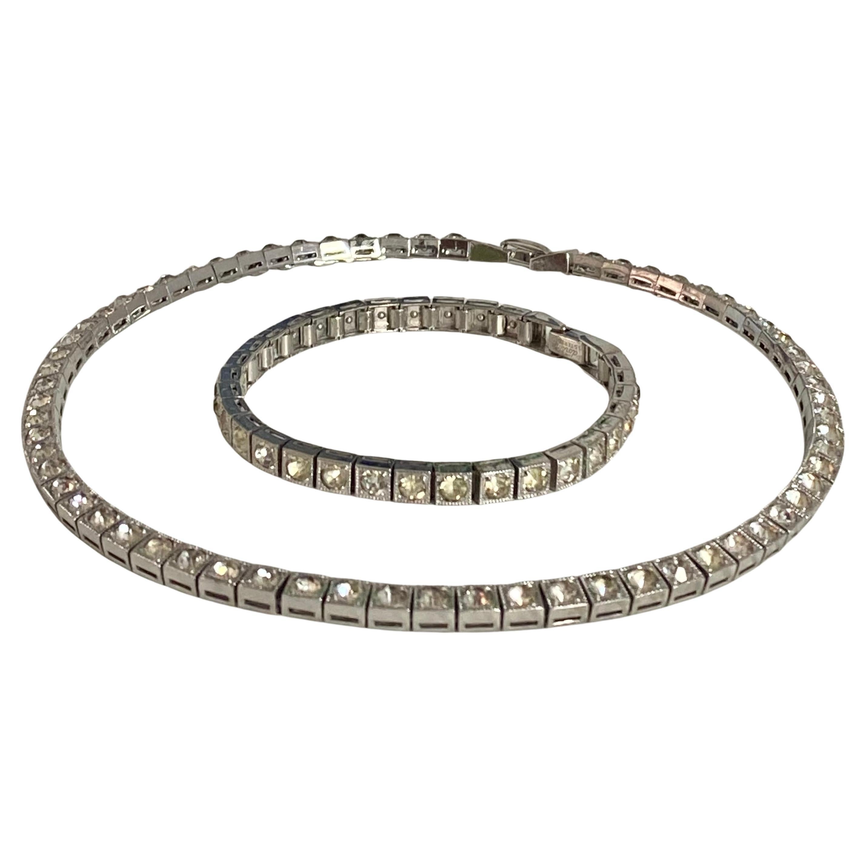 What is a parure set?