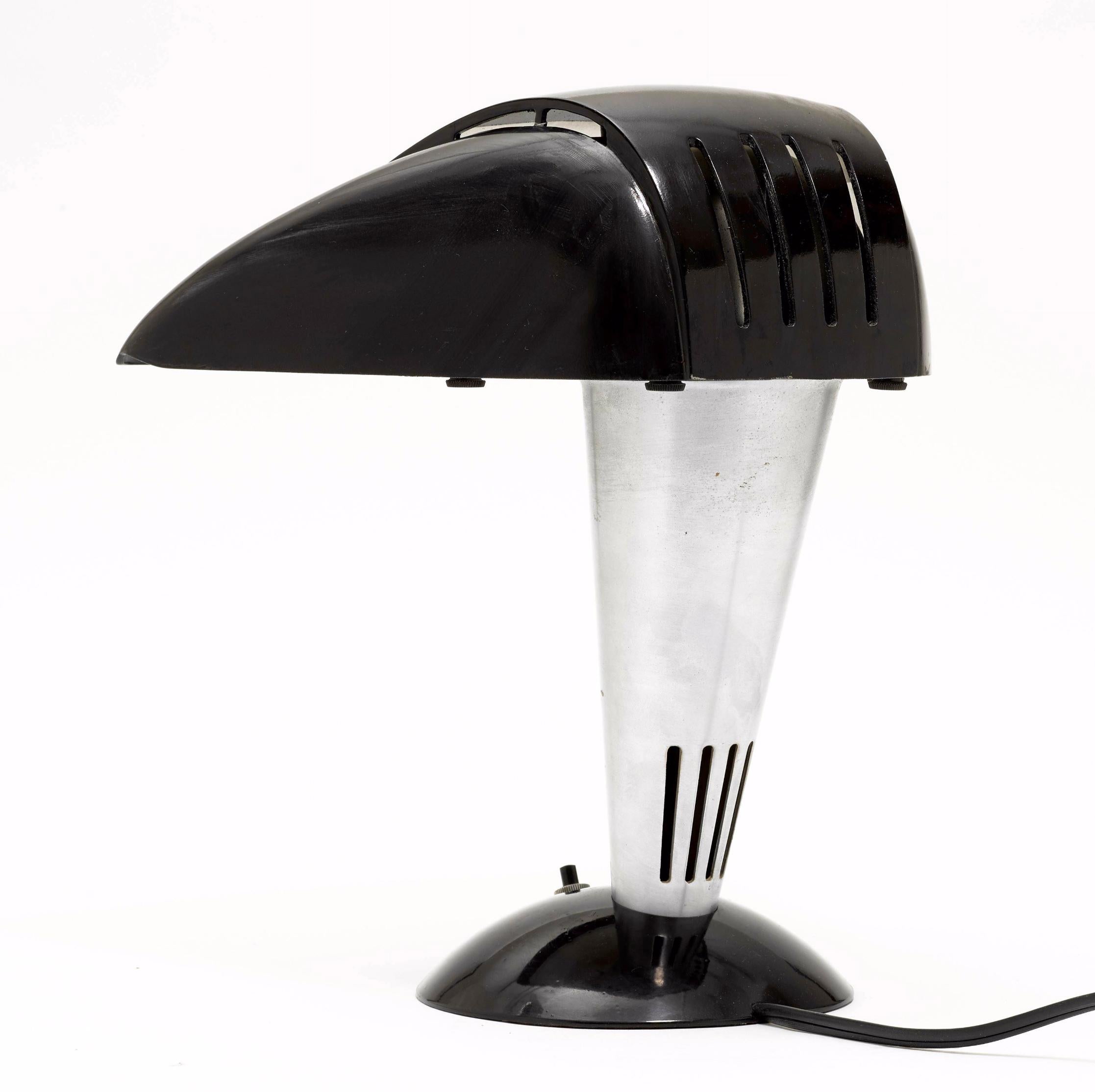 Dorwin Teague and Giudice, Rare Polaroid Modern Desk Lamp For Sale
