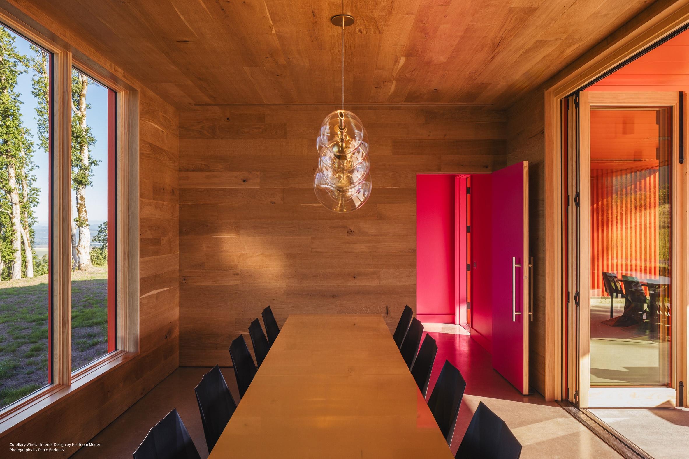 Laiton Lustre Dòry neuf lumières en laiton, verre soufflé, lumière LED, dimmable en vente