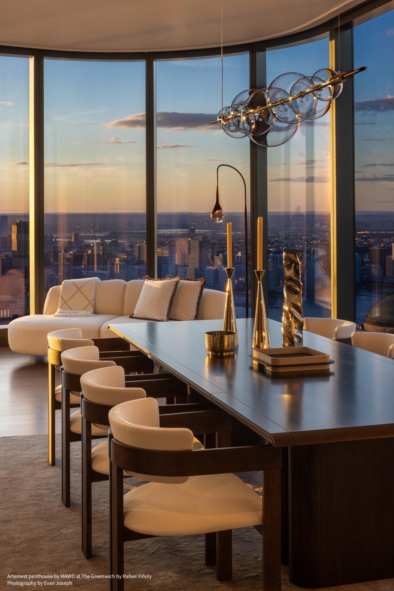 Dòry Araña contemporánea hecha a mano Latón, vidrio soplado, luz LED, regulable en venta 4