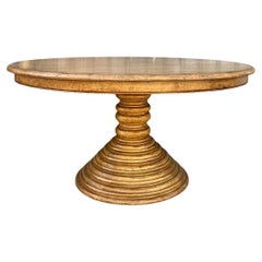 Dos Gallos Custom Beehive Pedestal Tisch in Nussbaum