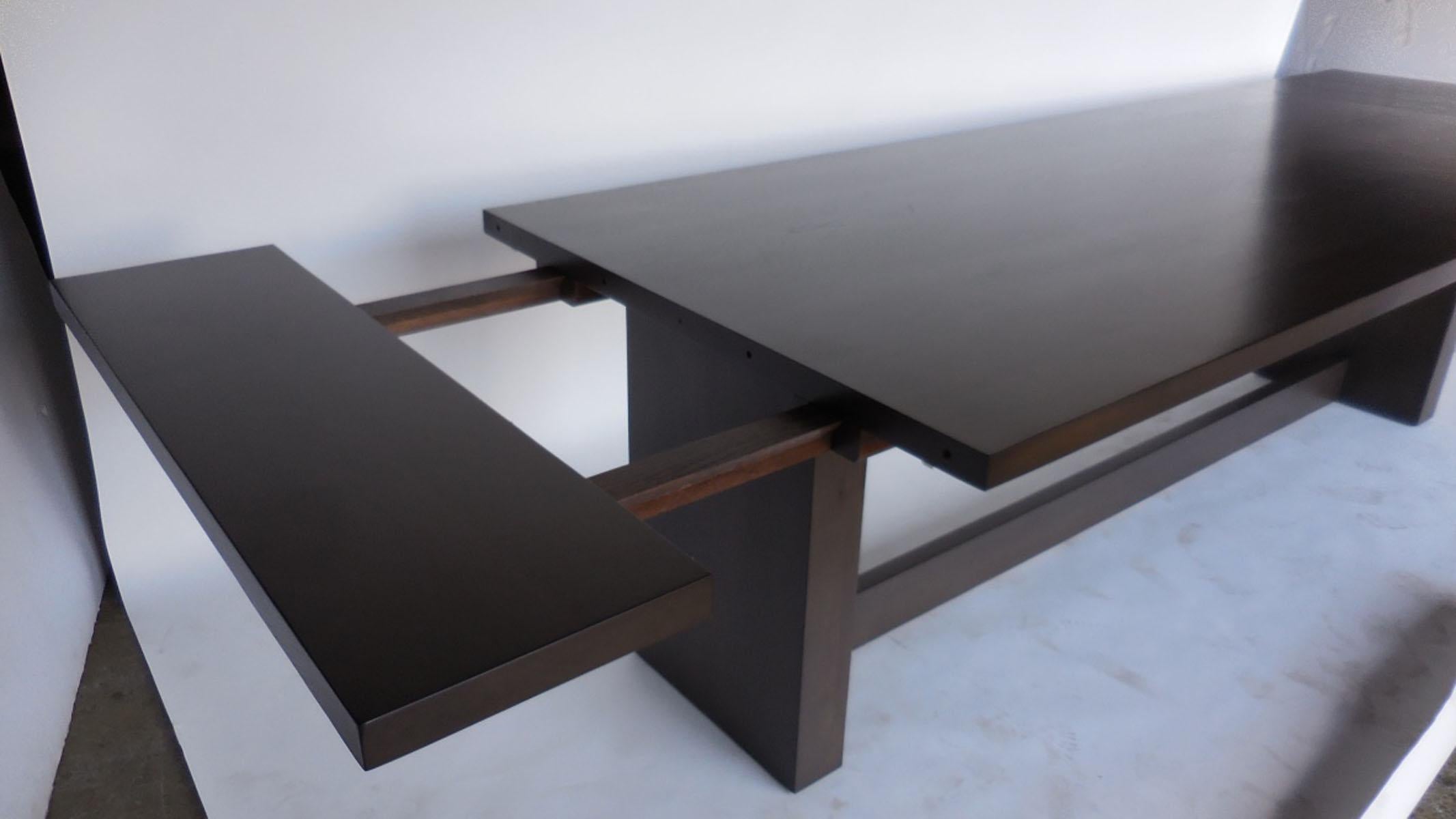 Custom Modern Dining Table with Leaves by Dos Gallos Studio In New Condition For Sale In Los Angeles, CA