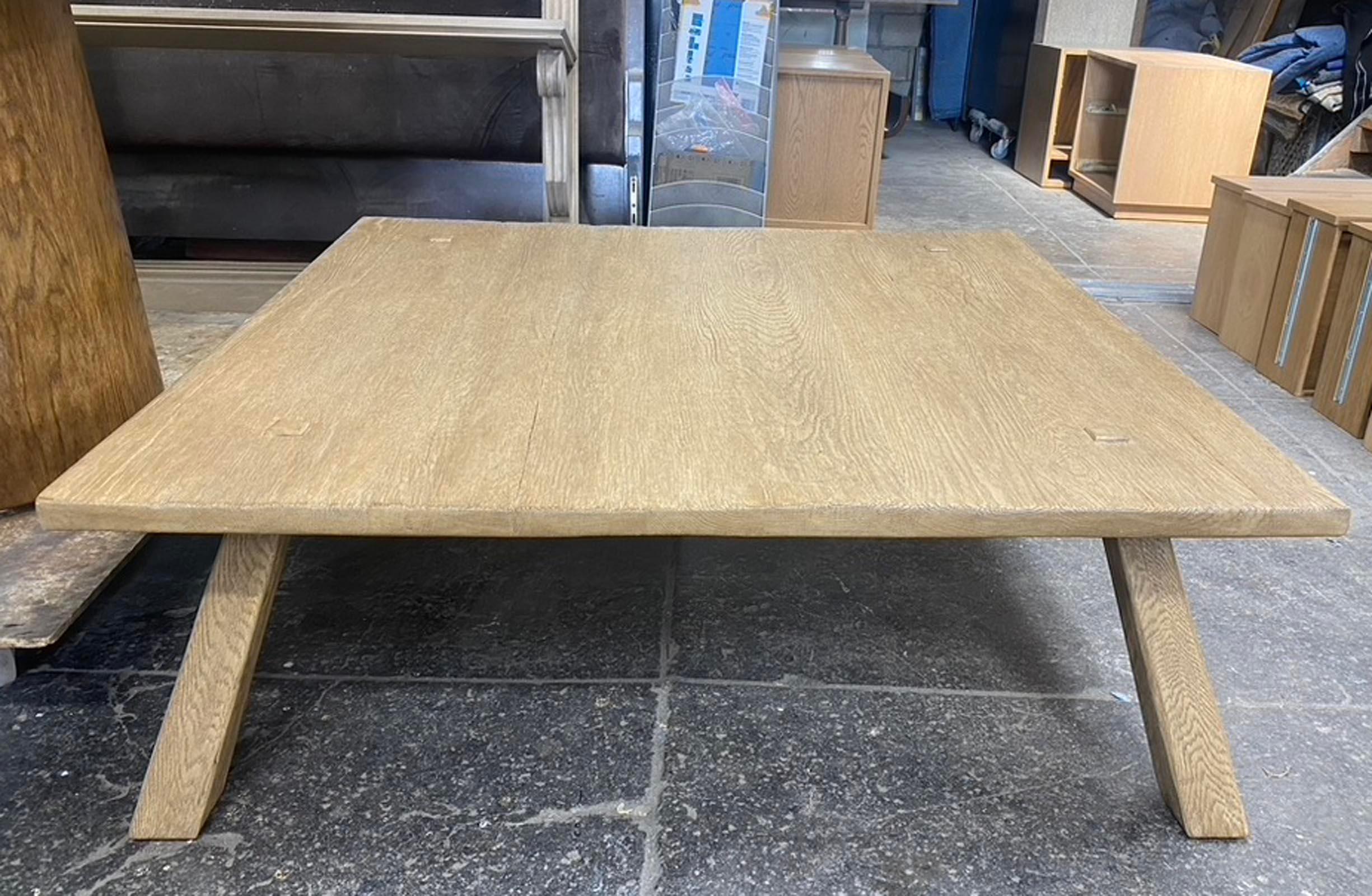 Dos Gallos Custom Rustic Oak Coffee Table with Mortise and Tenon Construction In New Condition For Sale In Los Angeles, CA