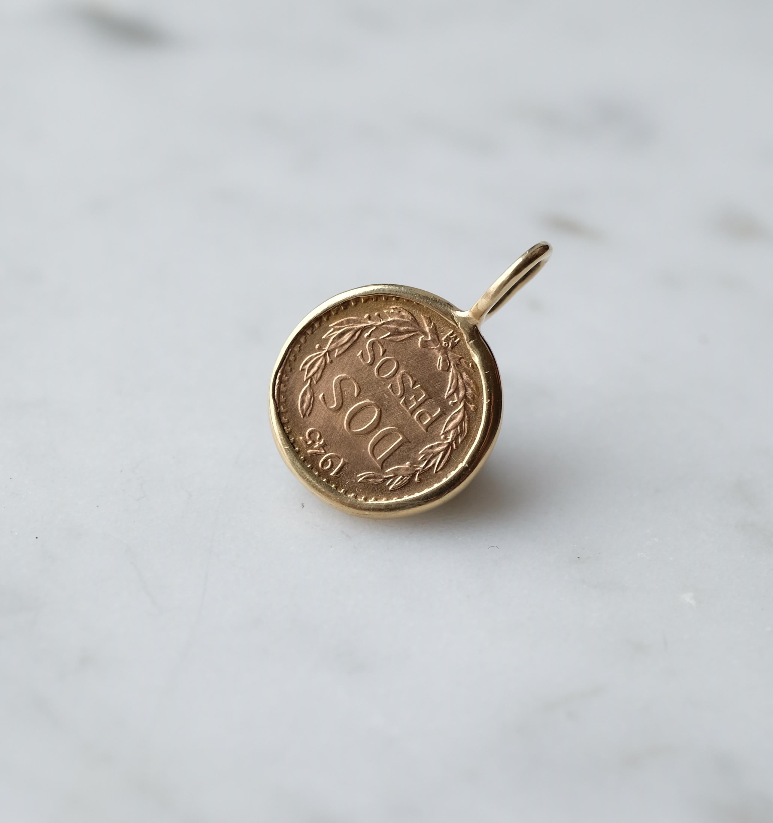 Dos Pesos messicano incastonato a mano in oro 18 carati (zecca 1943) In condizioni Nuovo a Chicago, IL