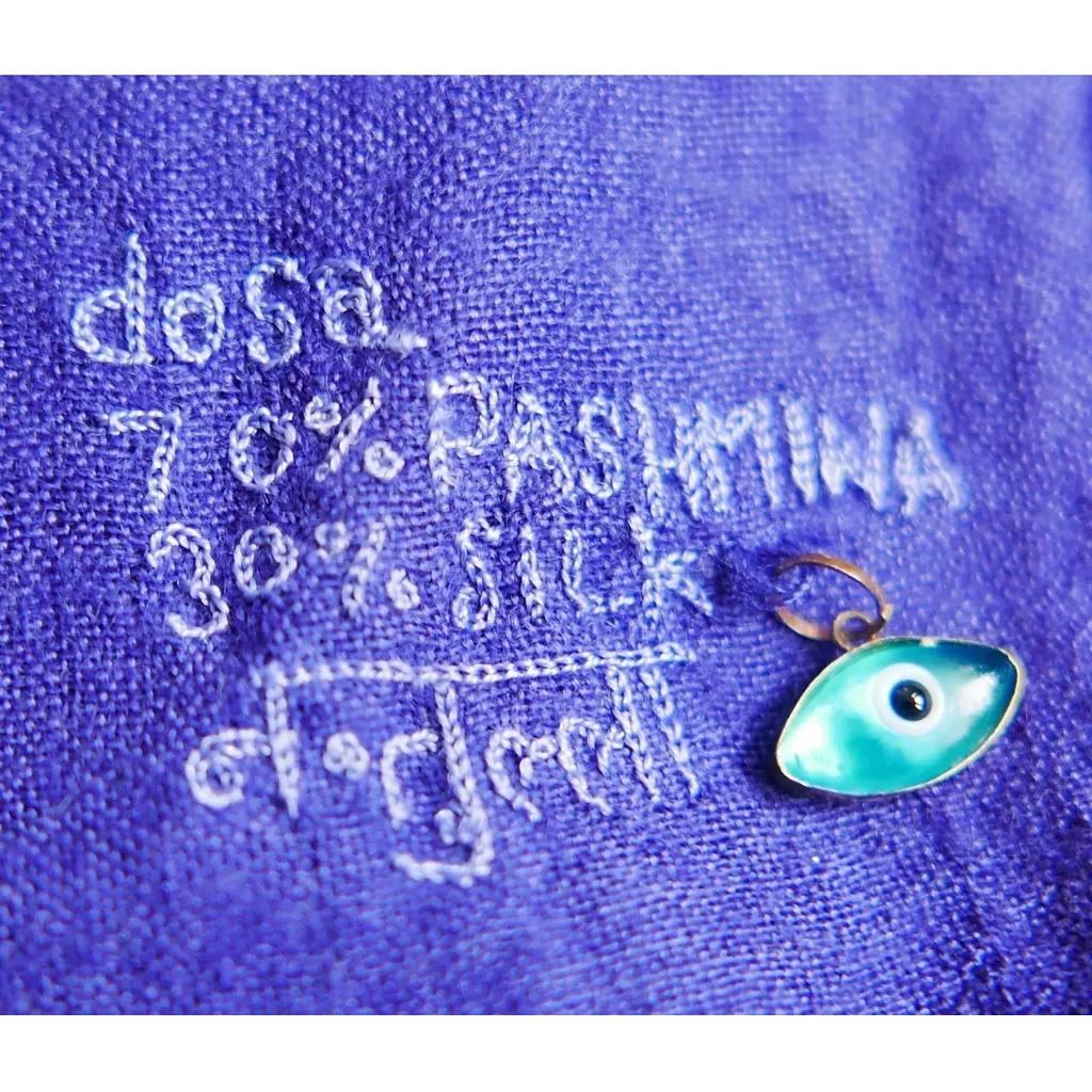 Sciarpa scialle Dosa Archival Pashmina & Silk Sequin Trim In condizioni Nuovo in vendita a London, GB