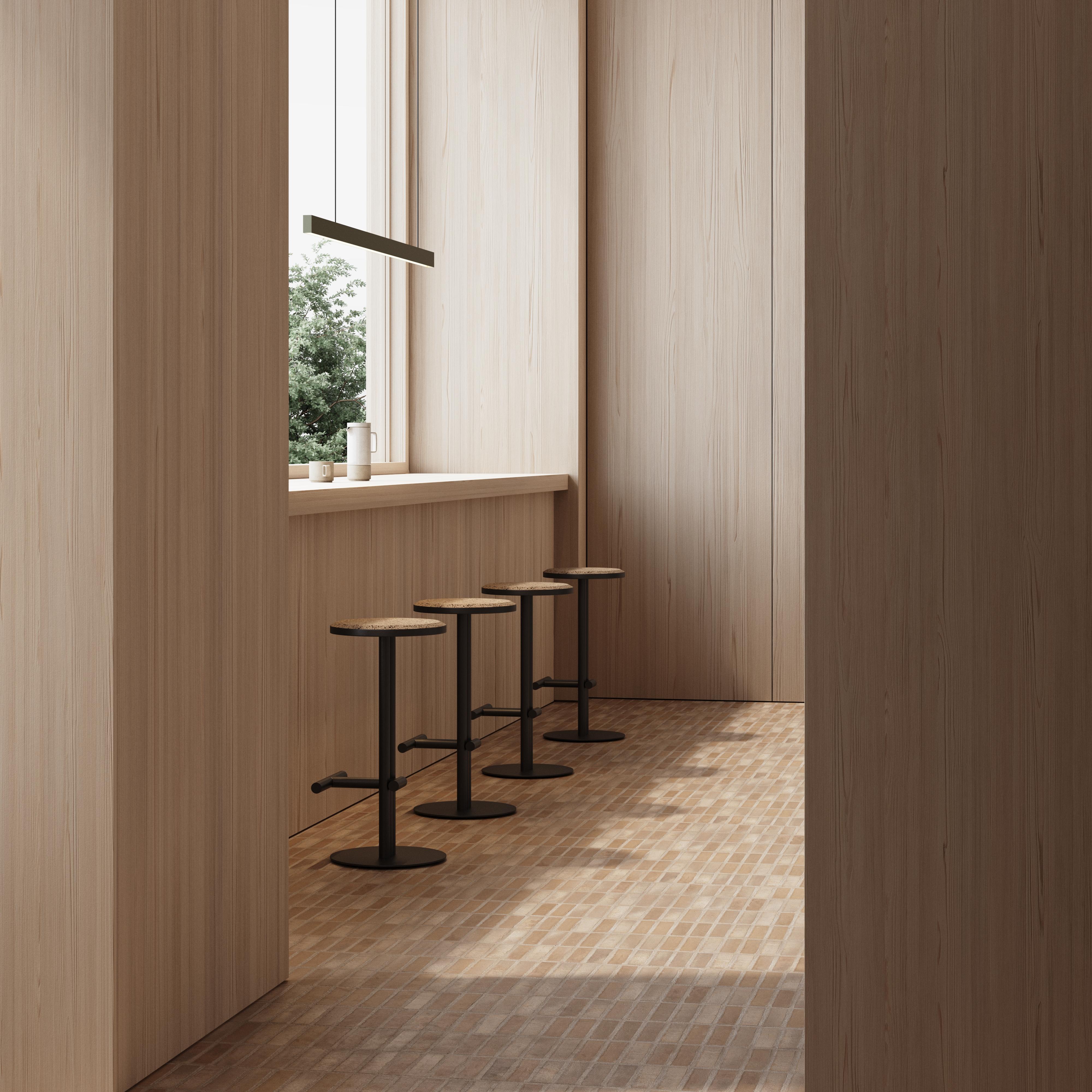 Acier Tabouret Dot en aluminium avec assise en bois de liège par Joyf en vente