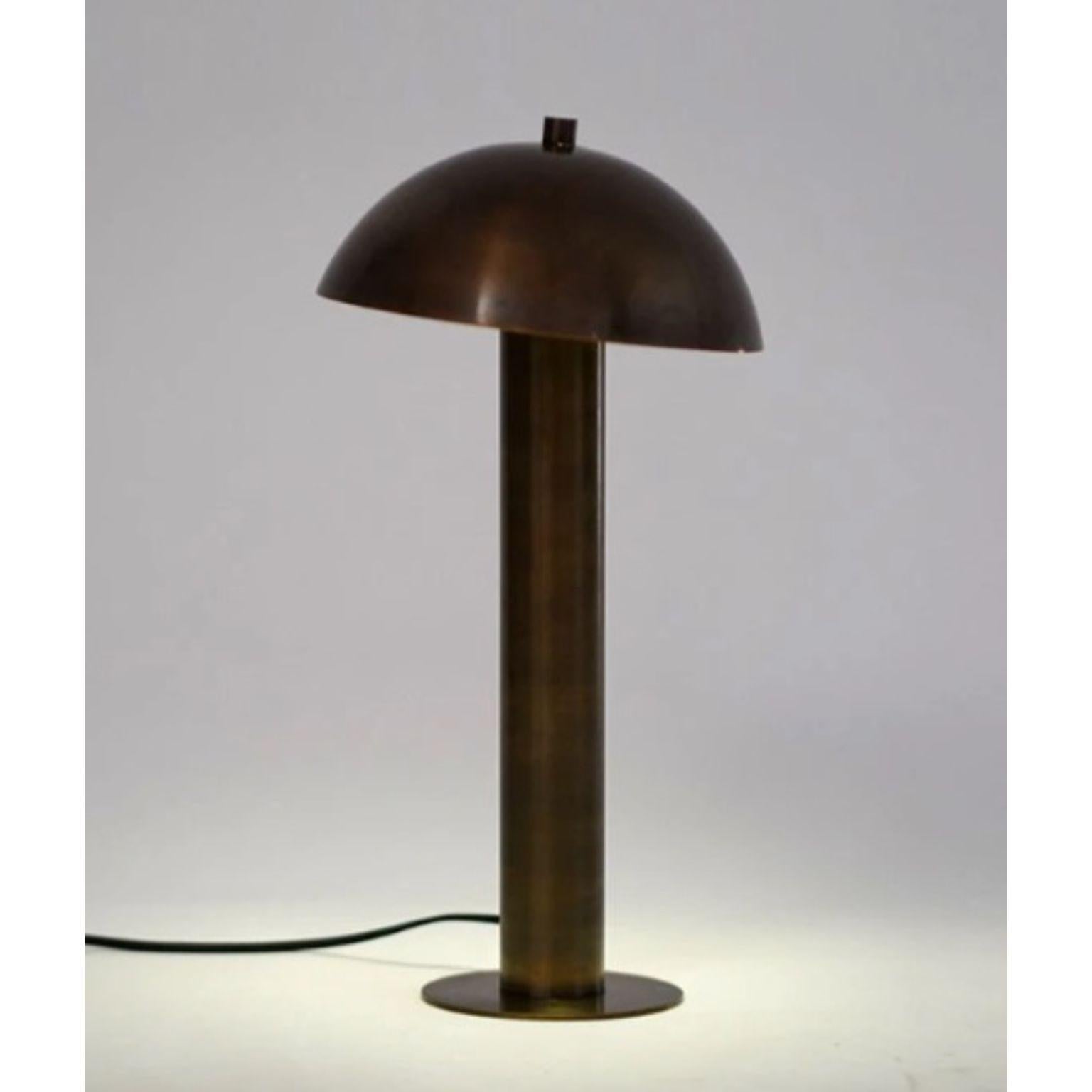 Dot Medium Desk Lamp aus gebranntem Messing von Lamp Shaper (Postmoderne) im Angebot