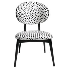 Dot Chair - Chaise en bois de teck fabriquée à la main avec un design à pois