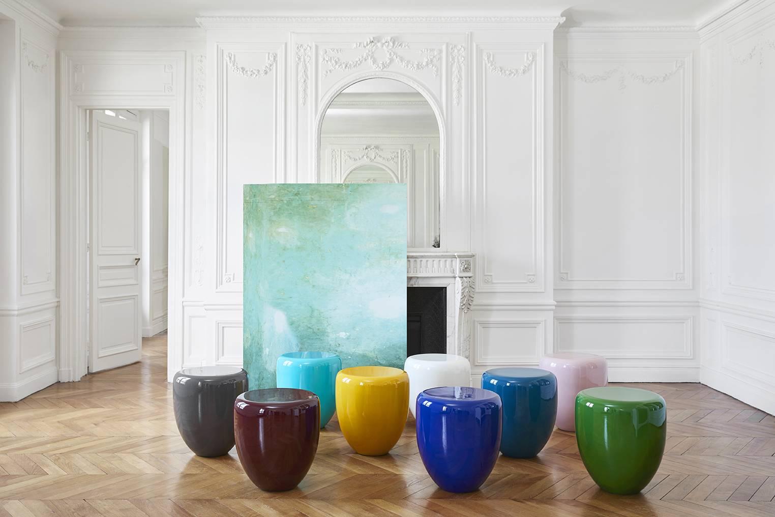 Beistelltisch, persischer blauer DOT S von Reda Amalou Design, glänzender oder mattierter Lack (Vietnamesisch) im Angebot