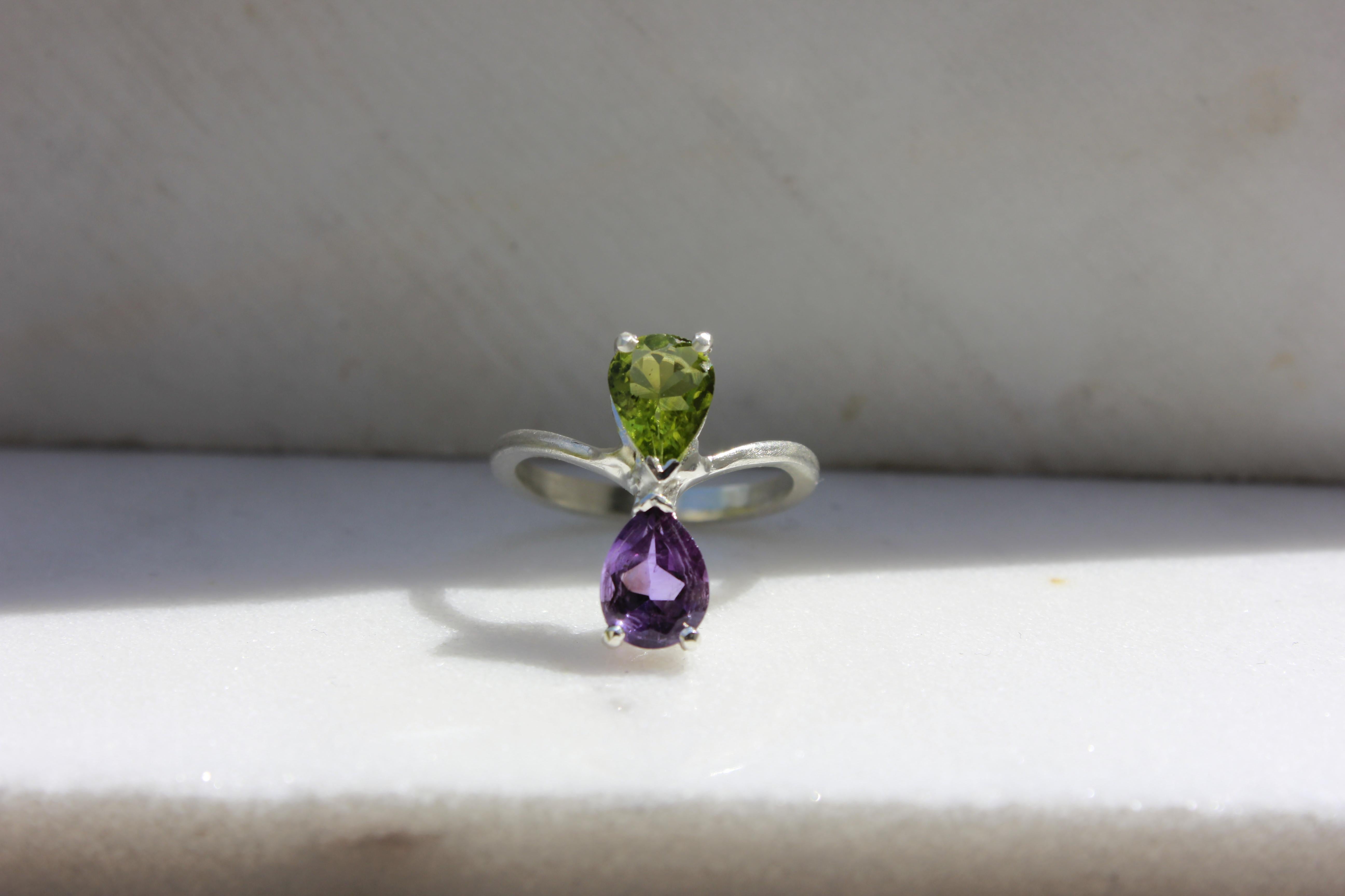 Women's or Men's Double Amethyst And Peridot Ring For Sale