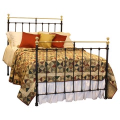 Double Antique Bed in Black, MD73