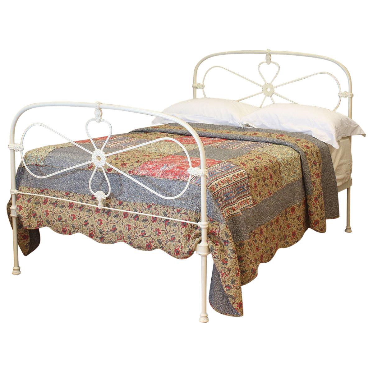 Double Antique Bed in Cream, MD87