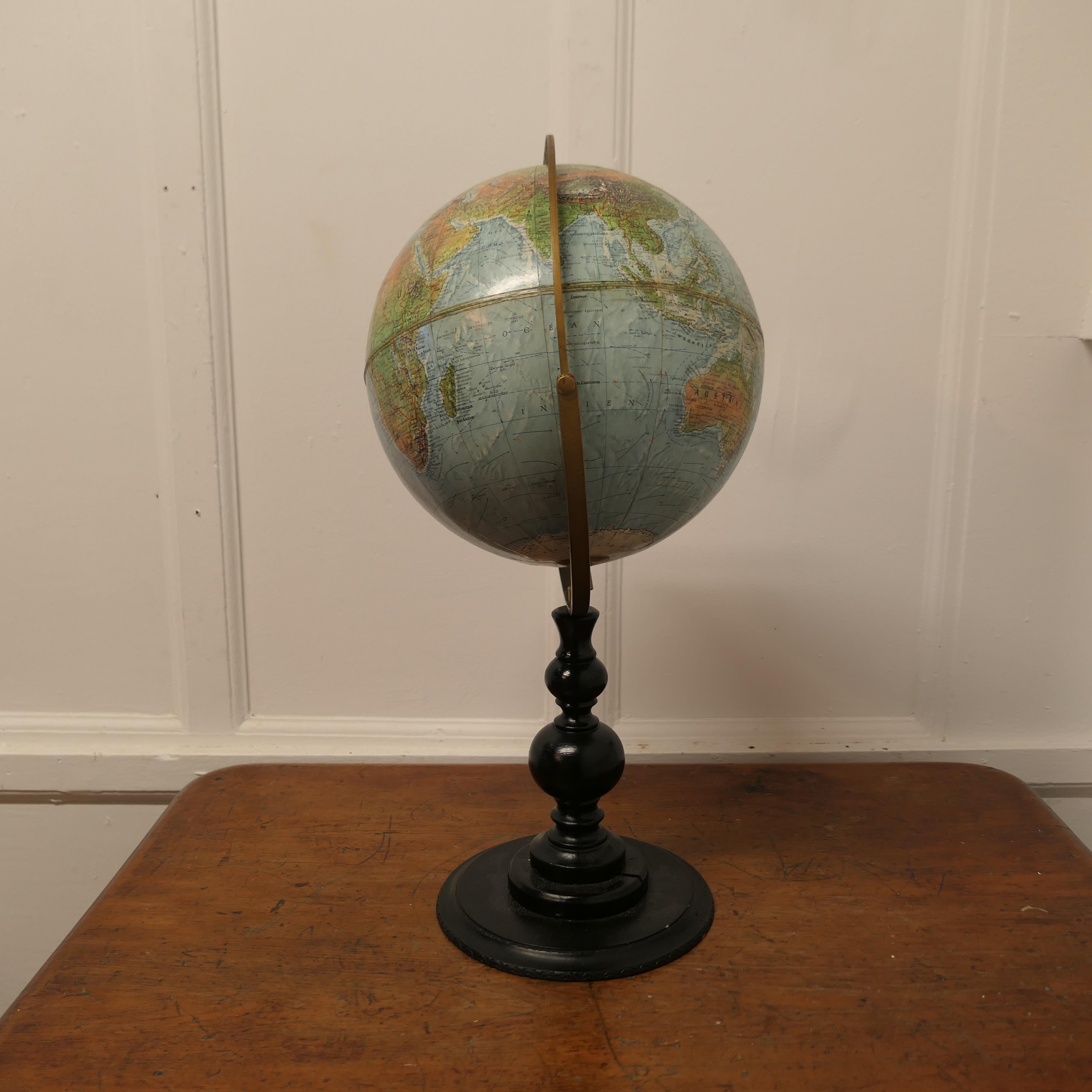 globe topography