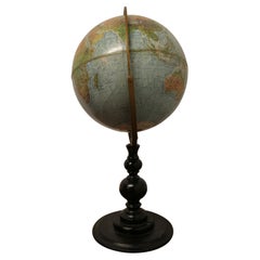Globo a scansione a doppio asse A/S con topografia in rilievo Un globo da tavolo di buona qualità