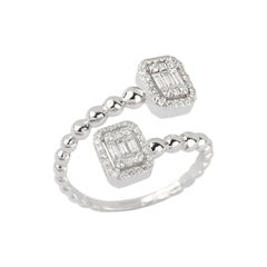 Bague à double illusion de diamants baguettes en or blanc 18 carats