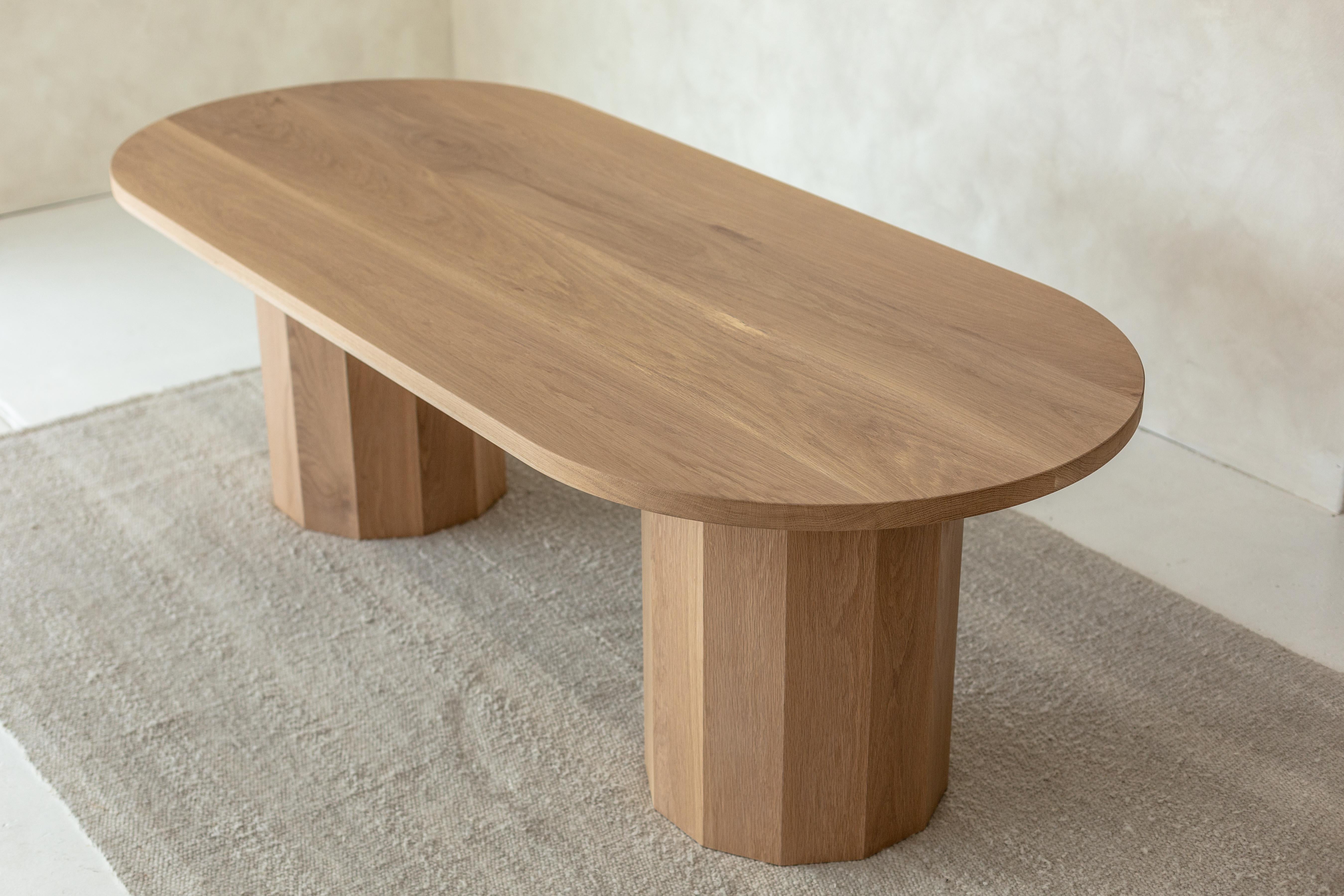 Double Barrel Dining Table in American Oak by Mr and Mrs White In New Condition For Sale In Dee Why, NSW