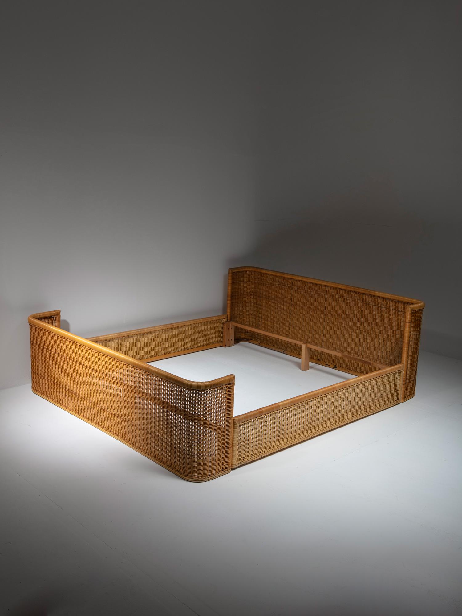 italien Double Bed Wicker Frame by Adalberto Dal Lago for Germa, Italy, 1970s en vente
