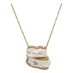 Pendentif en or 14 carats et chaîne en or 14 carats avec double perle biwa et diamants