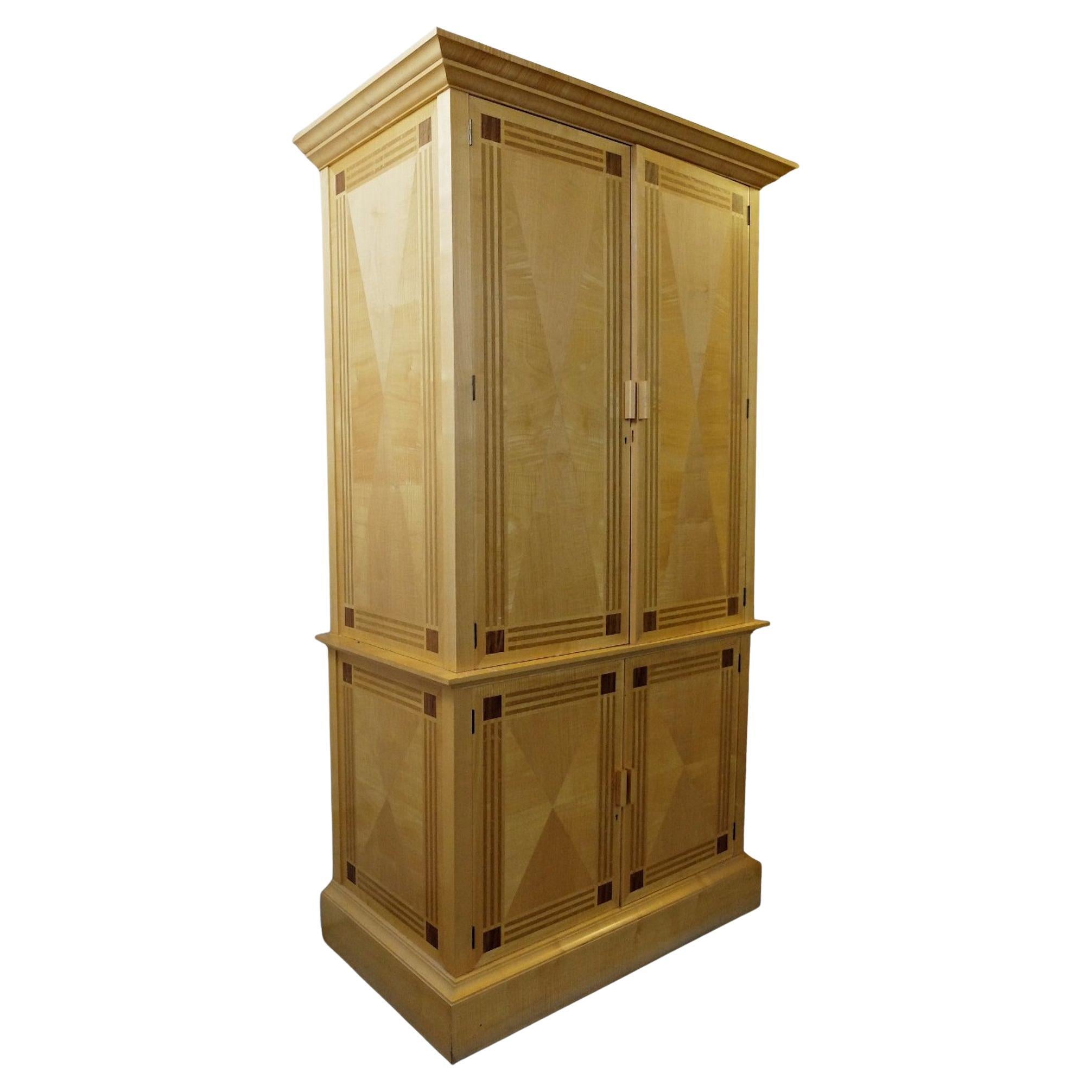 Armoire double corps de David Linley