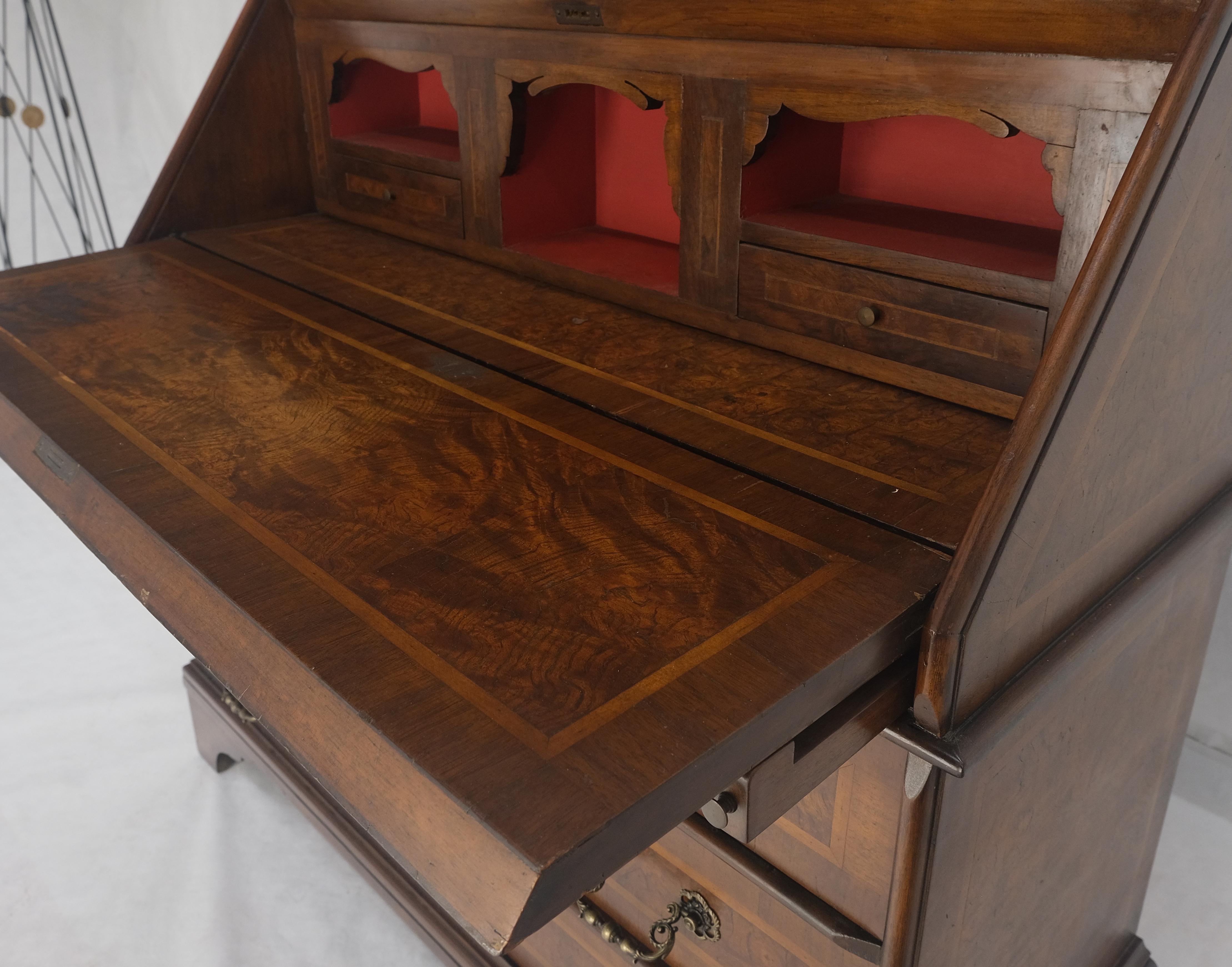 Escritorio de secretaria de 3 cajones con tapa de cúpula de doble bonete de madera de arce de los años 1900 ¡Limpio! en venta 2