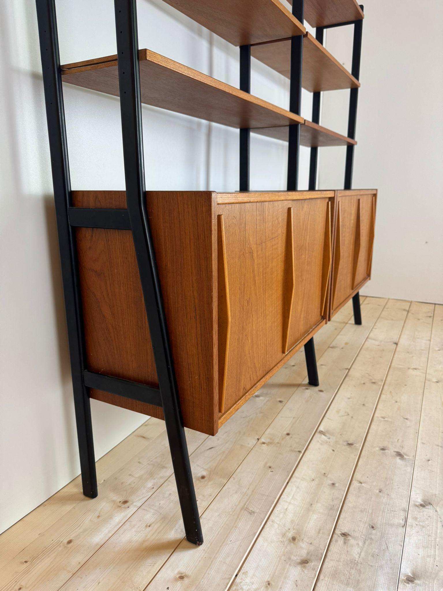 Double bookcase in teak, Sweden 1960 Bon état - En vente à Torino, IT