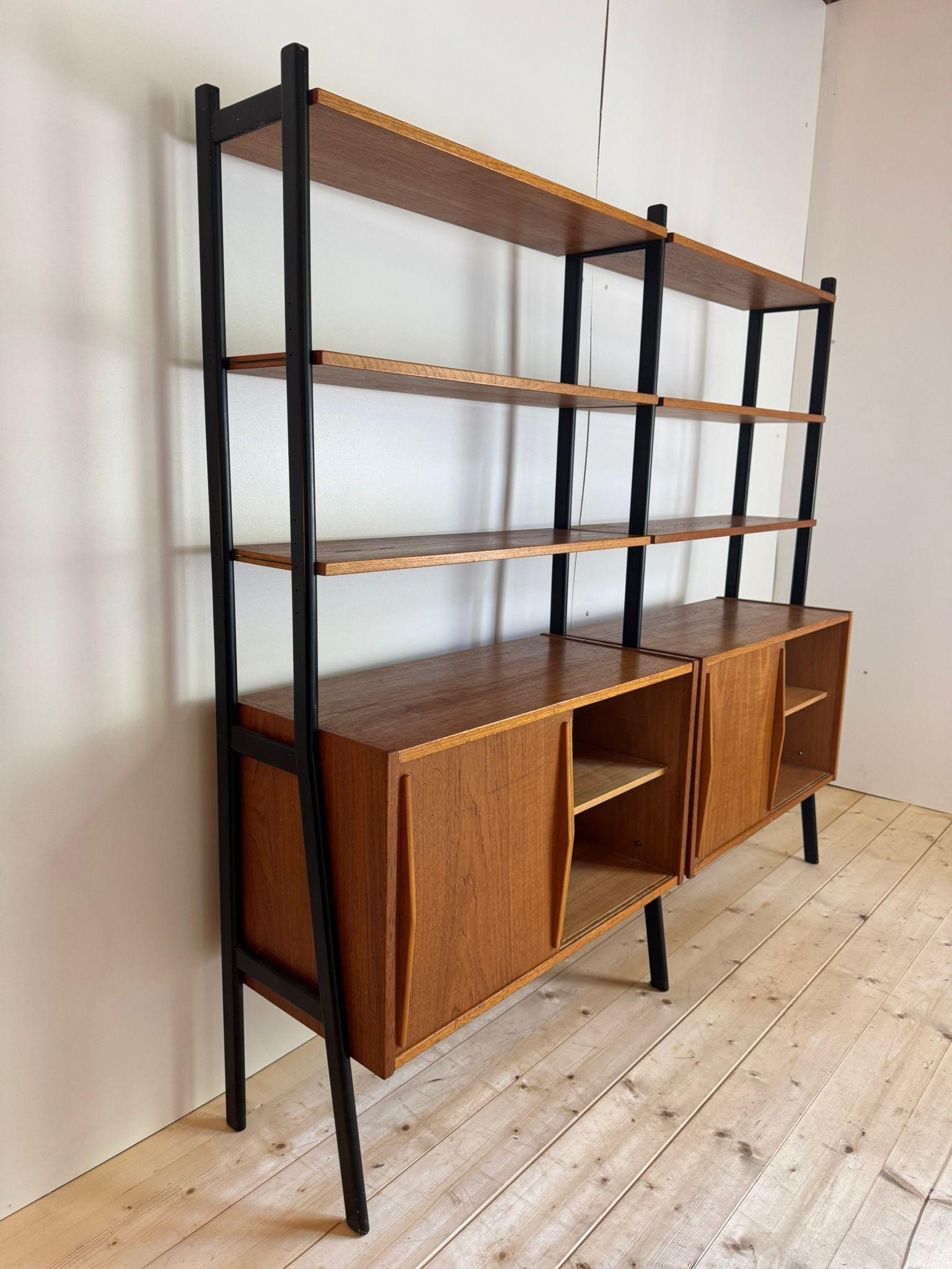 Double bookcase in teak, Sweden 1960 en vente 1