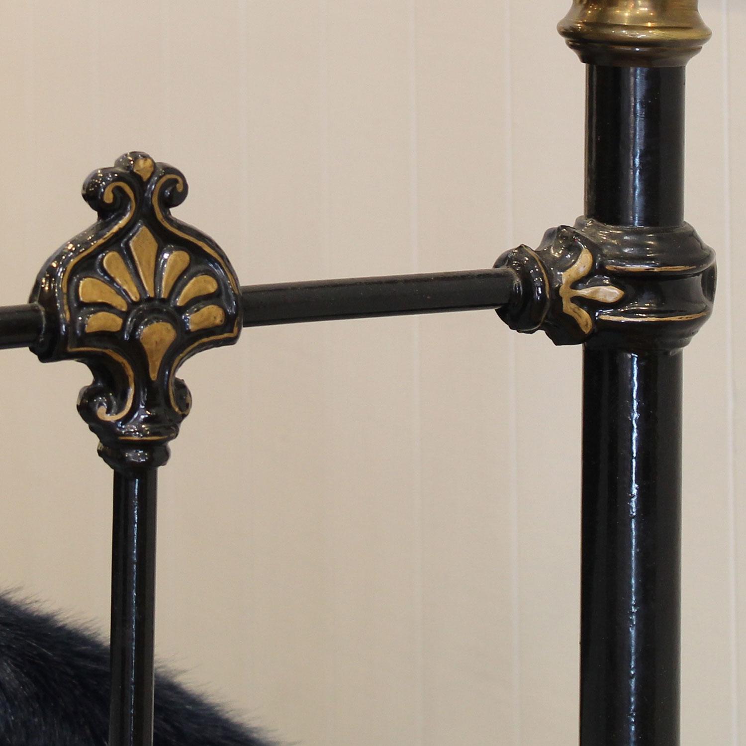 Double Brass & Iron Bed in Black, MD126 7
