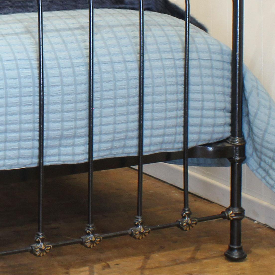 Double Brass & Iron Bed in Black, MD126 4