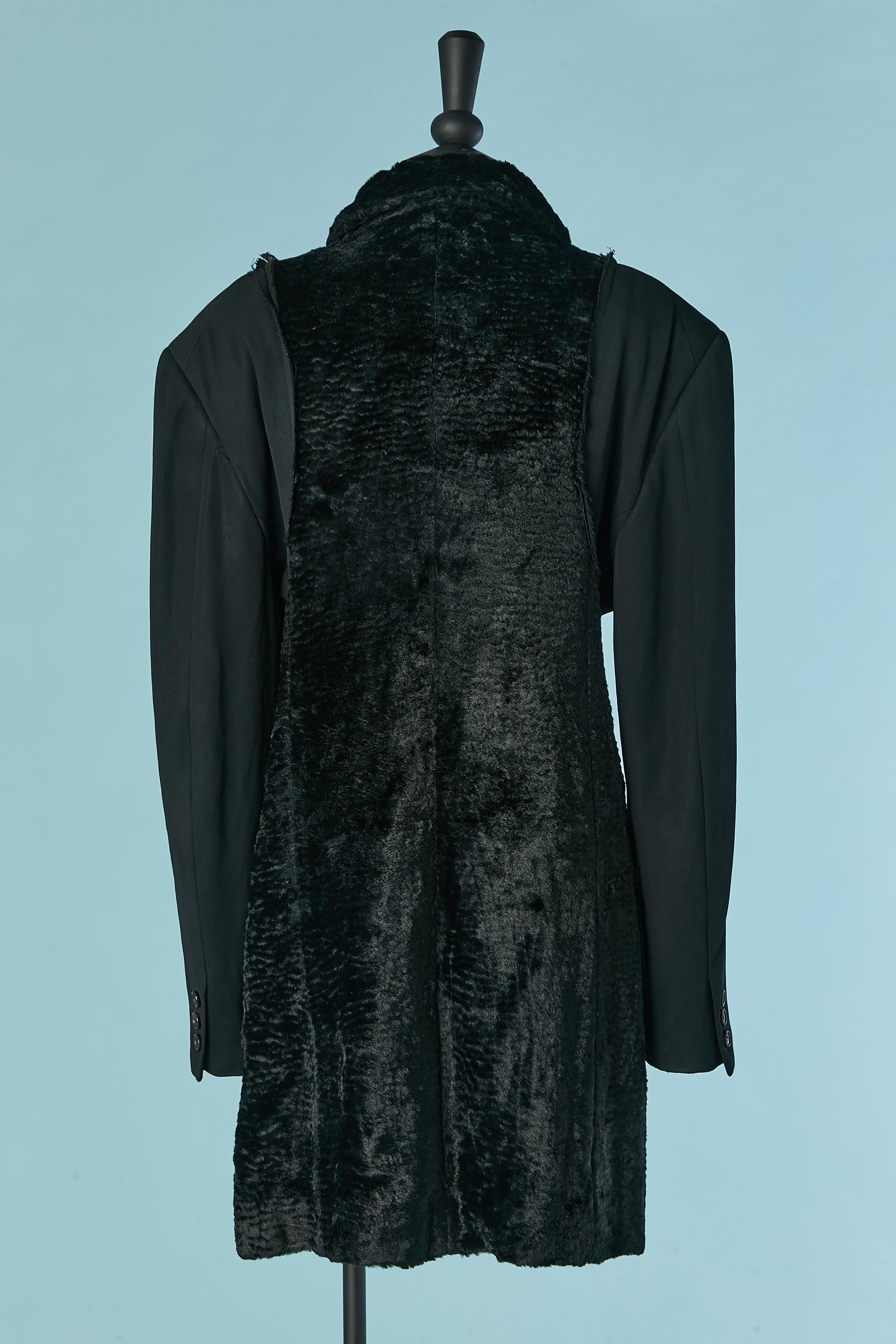 Cappotto doppiopetto nero con pelliccia sintetica Comme des Garçons in vendita 1