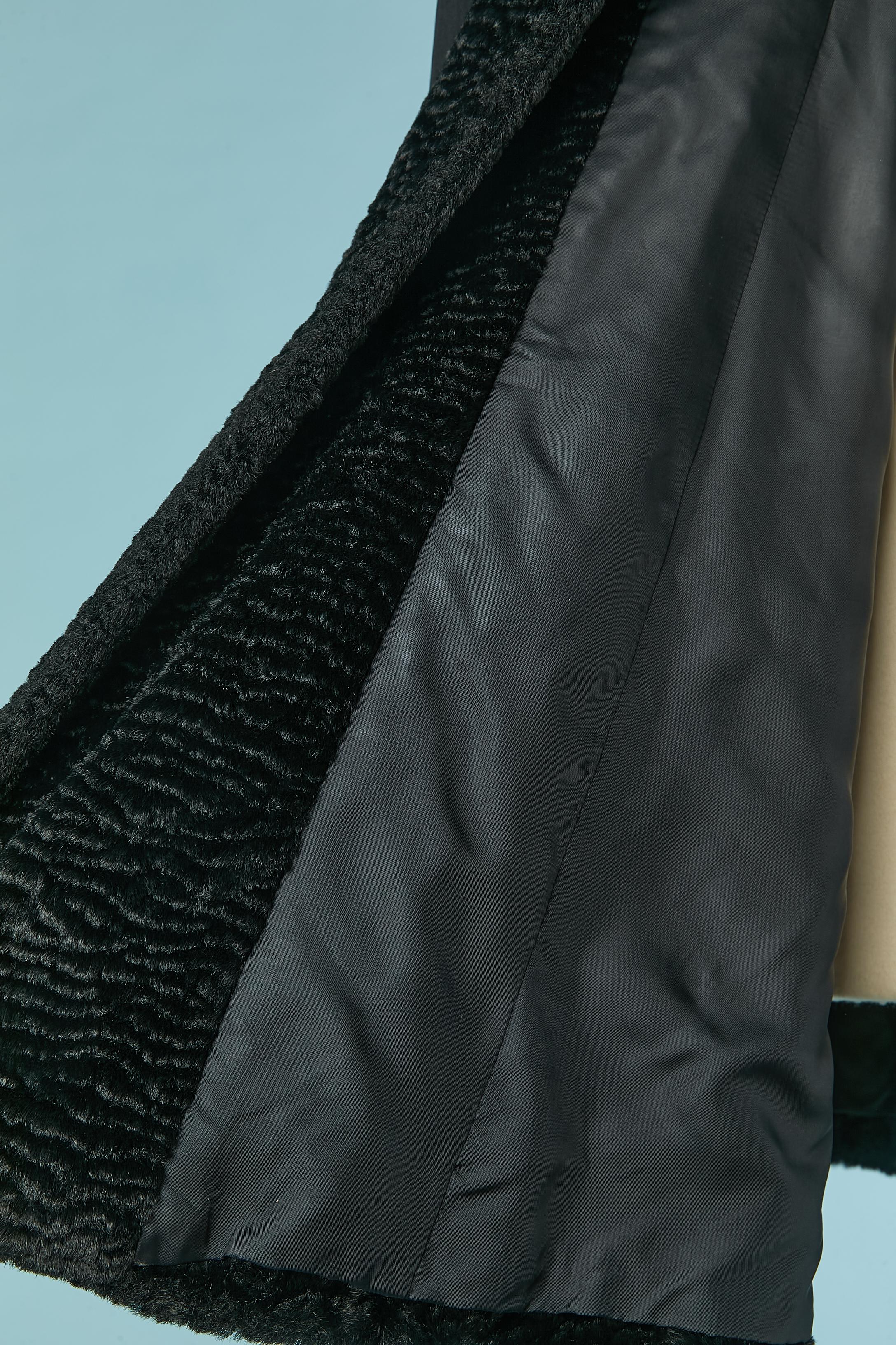 Cappotto doppiopetto nero con pelliccia sintetica Comme des Garçons in vendita 2