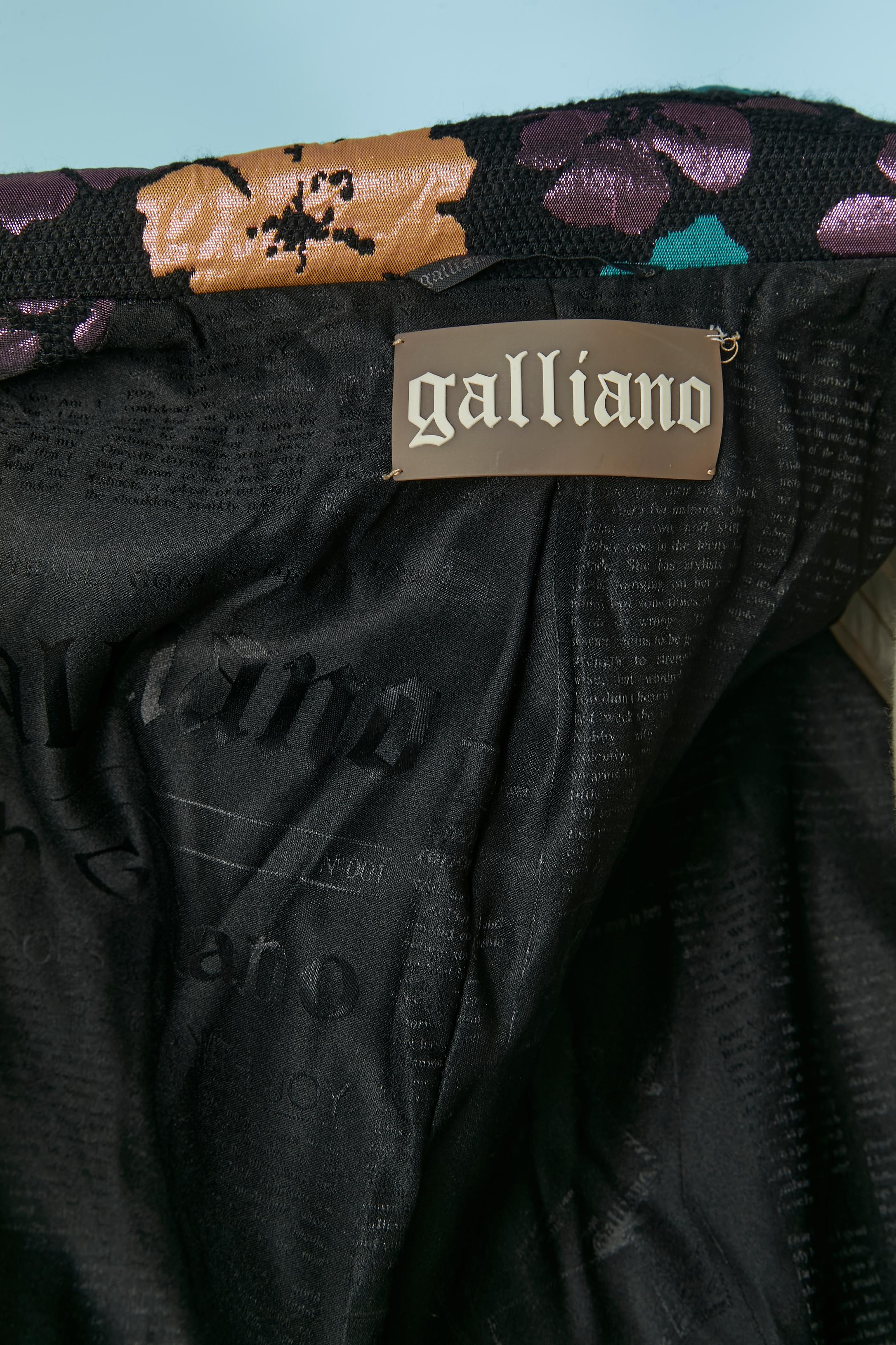 Abrigo brocado con doble botonadura y estampado de flores GALLIANO en venta 6
