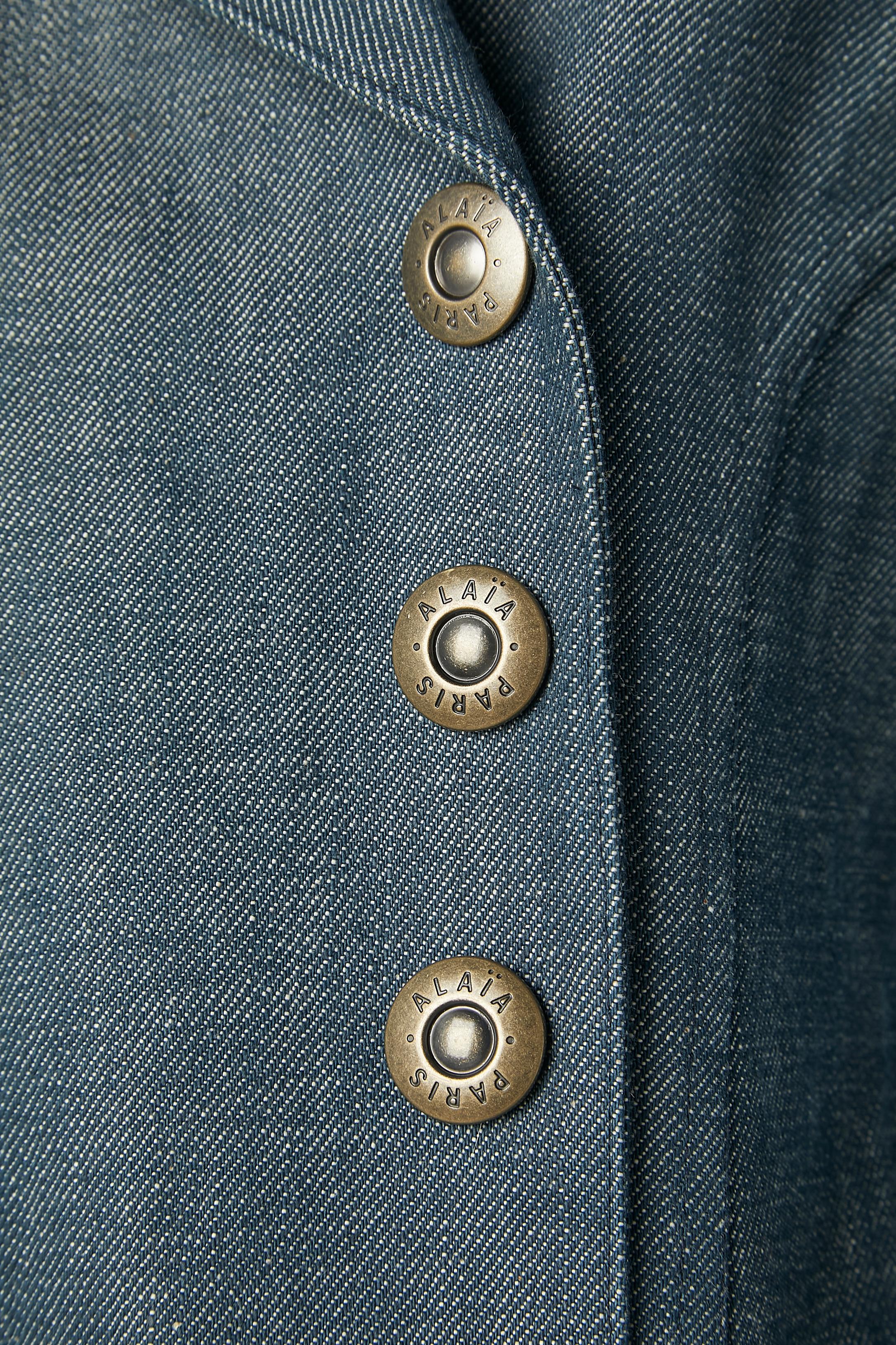 Gris Manteau à double boutonnage en denim avec découpes et boutons-pression Alaïa en vente