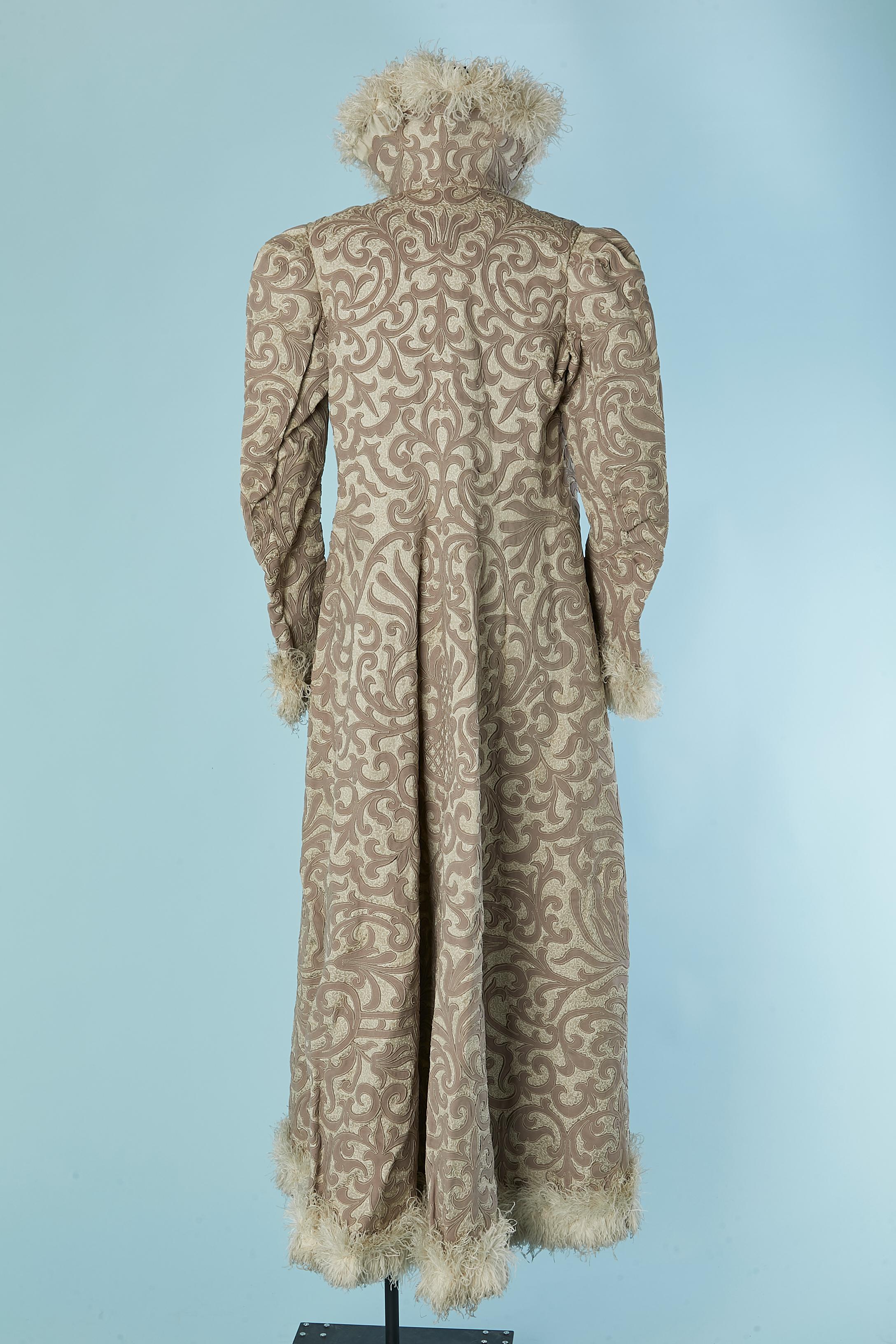 Double breasted Opera coat with wool cut-work appliqué Circa 1910 For Sale 4