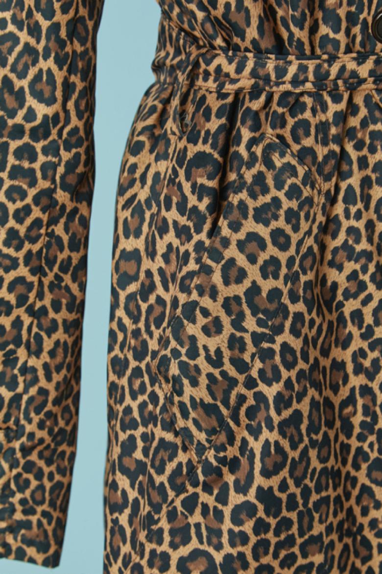 Double breasted raincoat with animal print In condizioni ottime in vendita a Saint-Ouen-Sur-Seine, FR