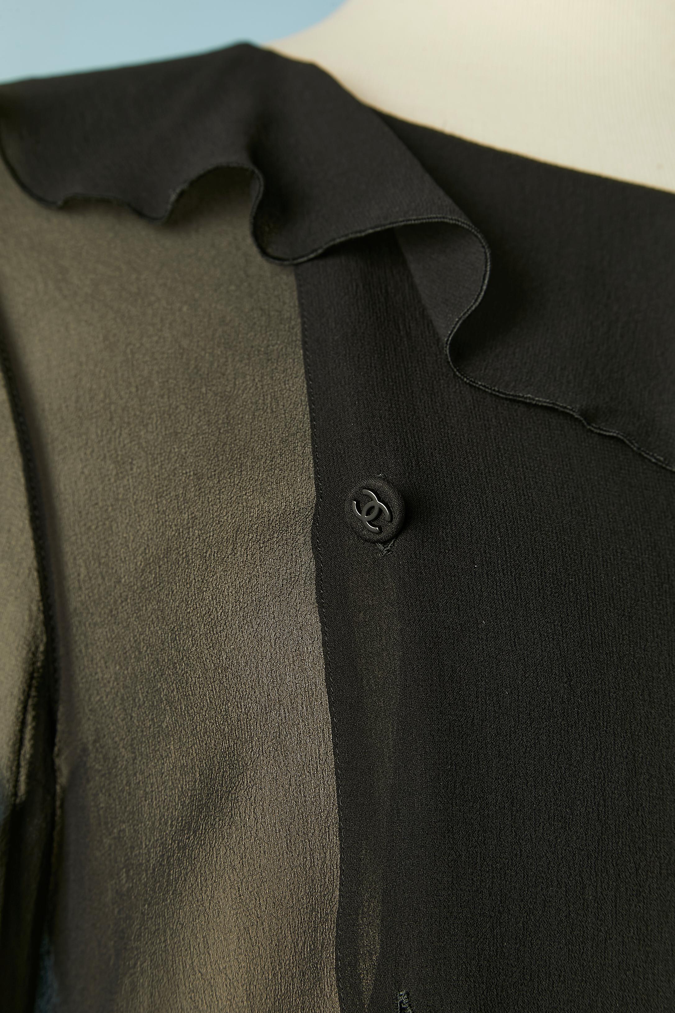 Double-breasted silk chiffon shirt with ruffle on the collar and cuff CHANEL In Excellent Condition For Sale In Saint-Ouen-Sur-Seine, FR