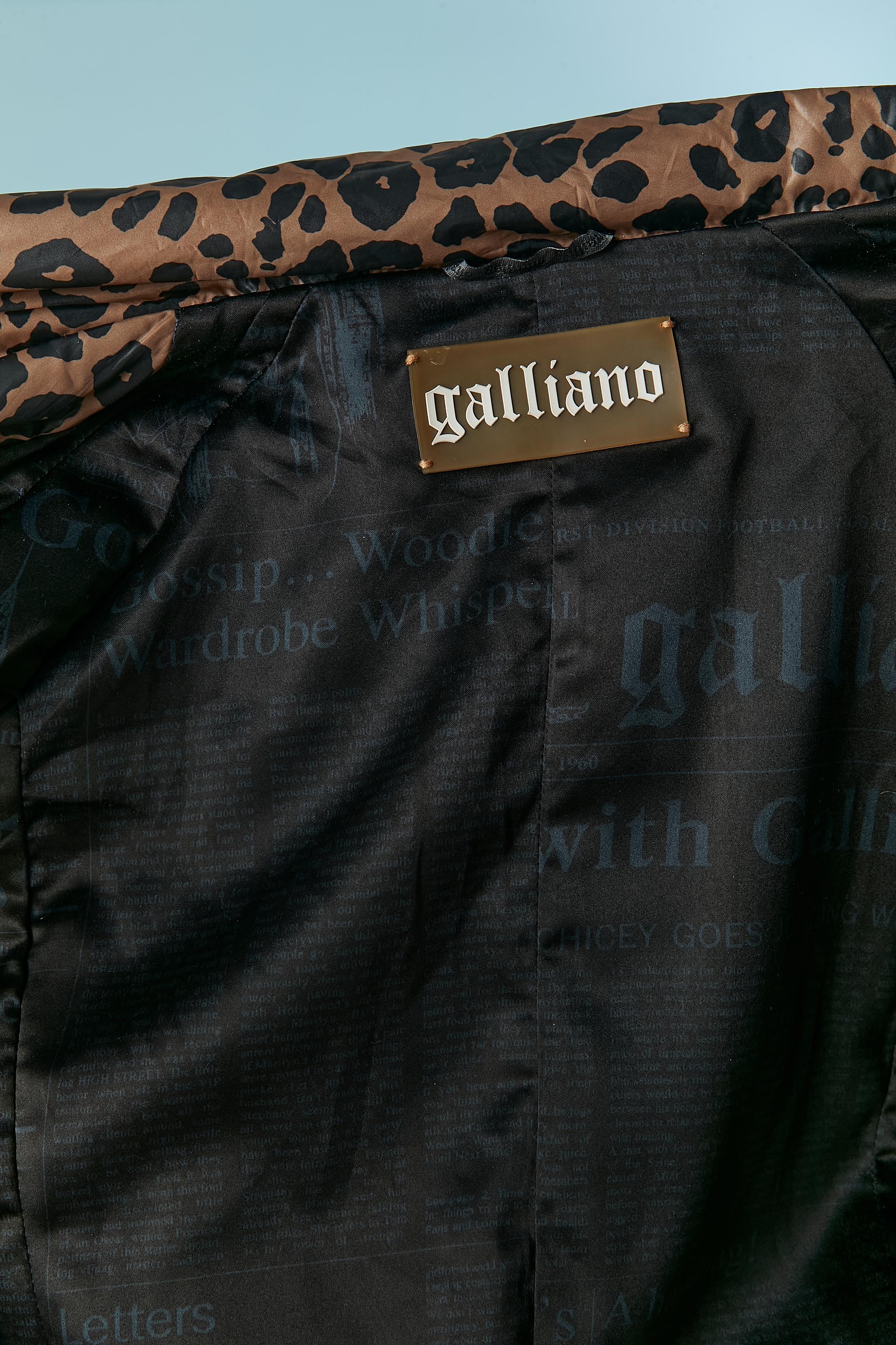 Double breasted trench-coat with leopard print Galliano For Sale 3