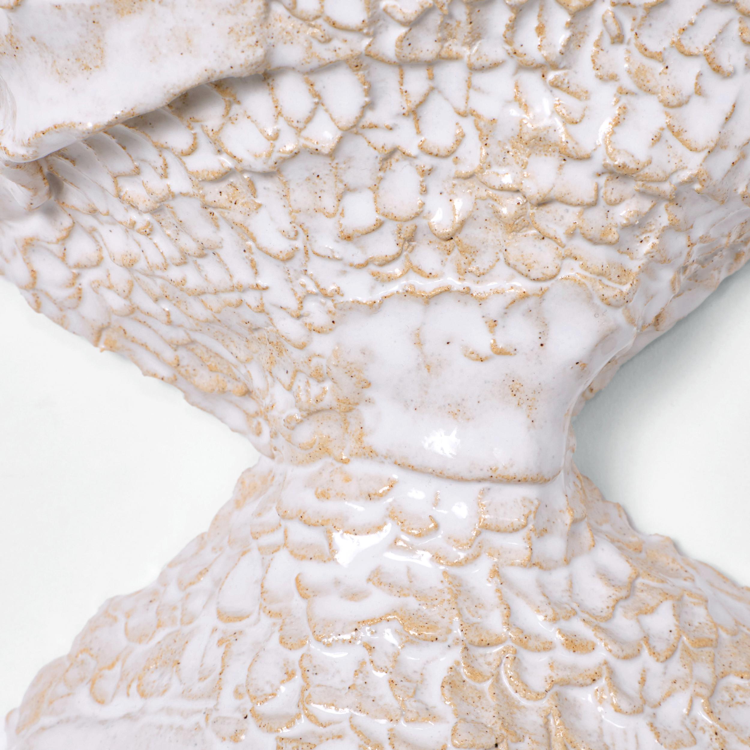 Casa Wall Light n. 6 in bianco
Progettato dal Project 213A nel 2023

Lampada artigianale in ceramica con finitura strutturata, realizzata nel laboratorio di ceramica In our own workshop di Project 213A.
Ogni pezzo è unico a causa della sua natura